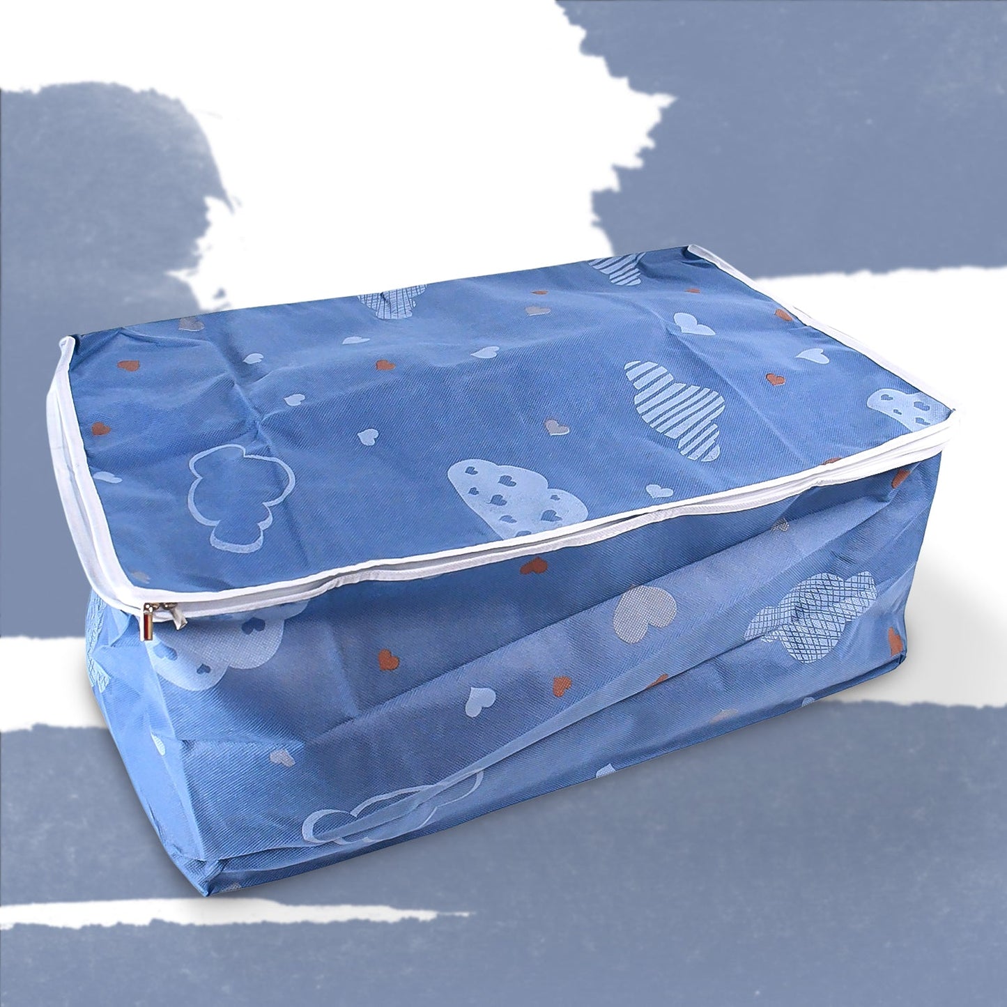Durable zipper on multipurpose cloth storage bag for closet organization