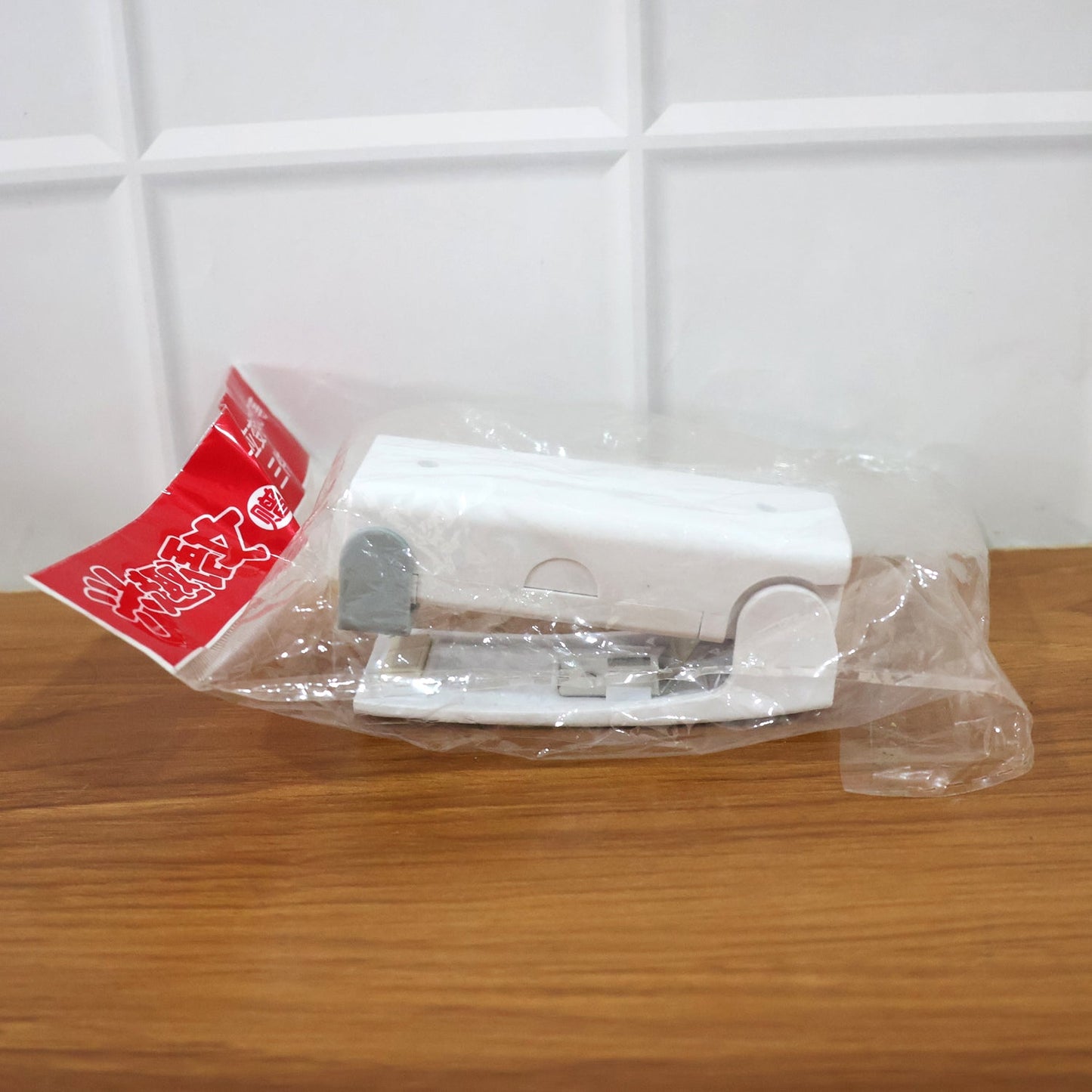 Alternate angle of mini heat sealer machine for bags