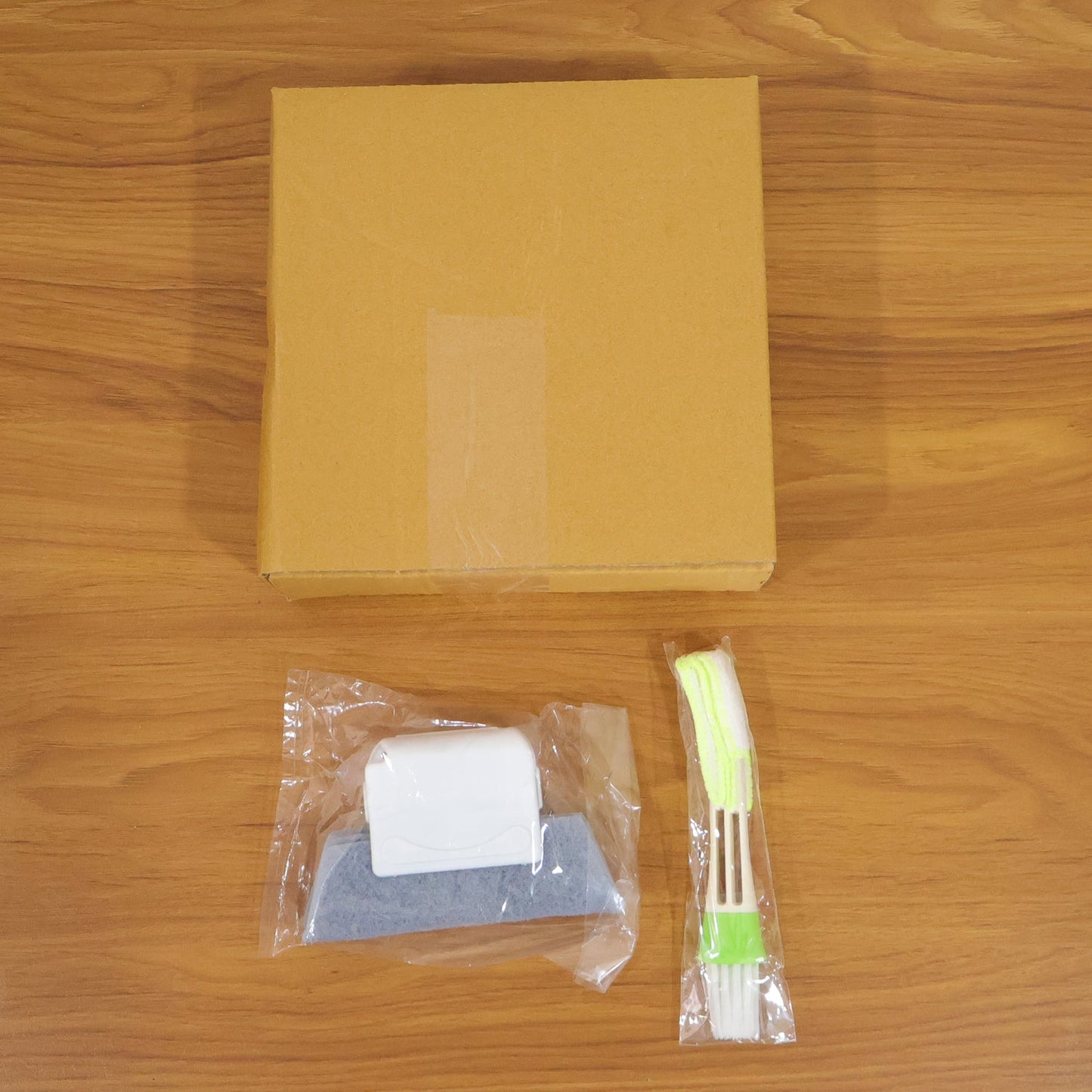 Multipurpose window cleaning tool set effectively removing dirt from glass surface