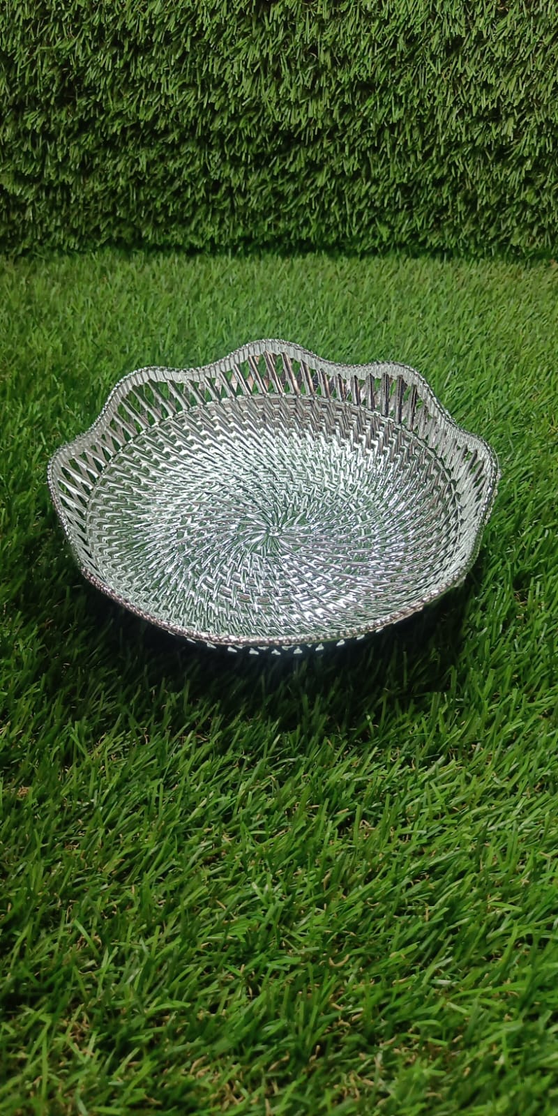 Top-down view of the traditional mukhwas serving tray.