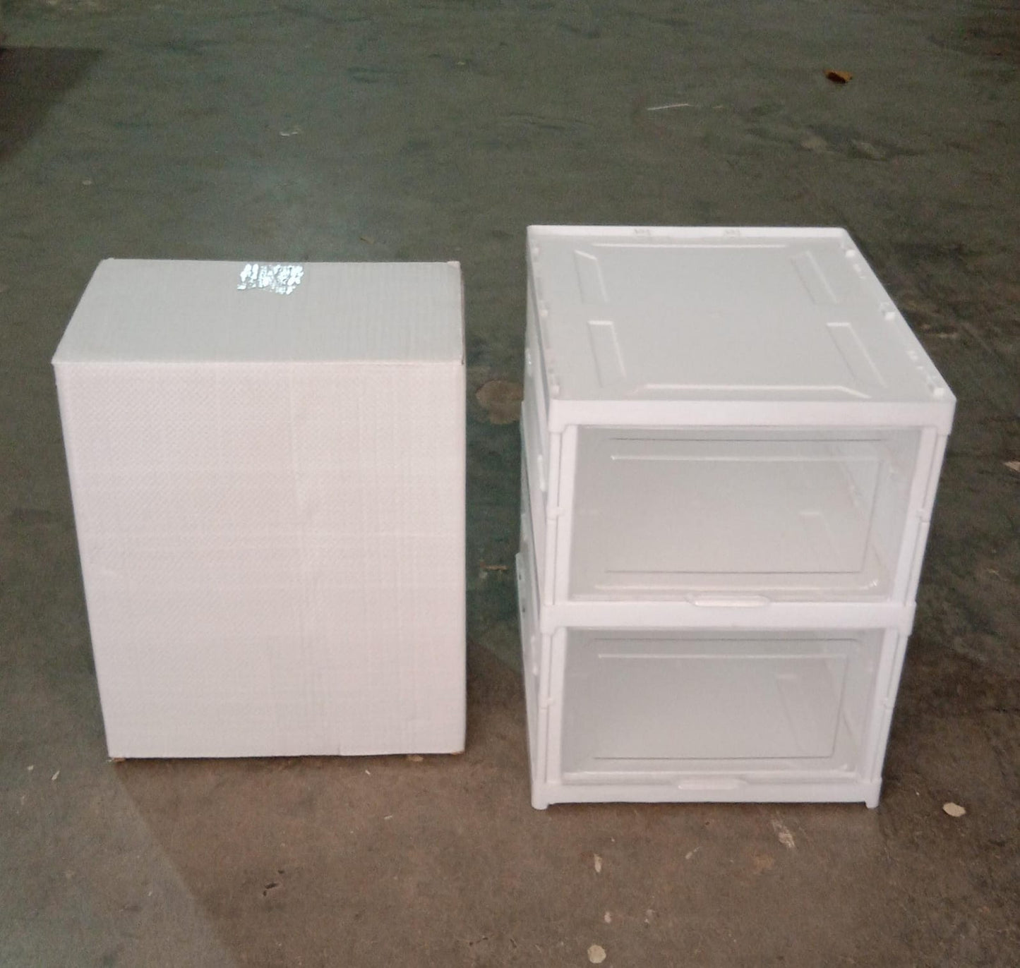 Detailed view of the durable plastic material and easy-to-clean surface of the storage rack.