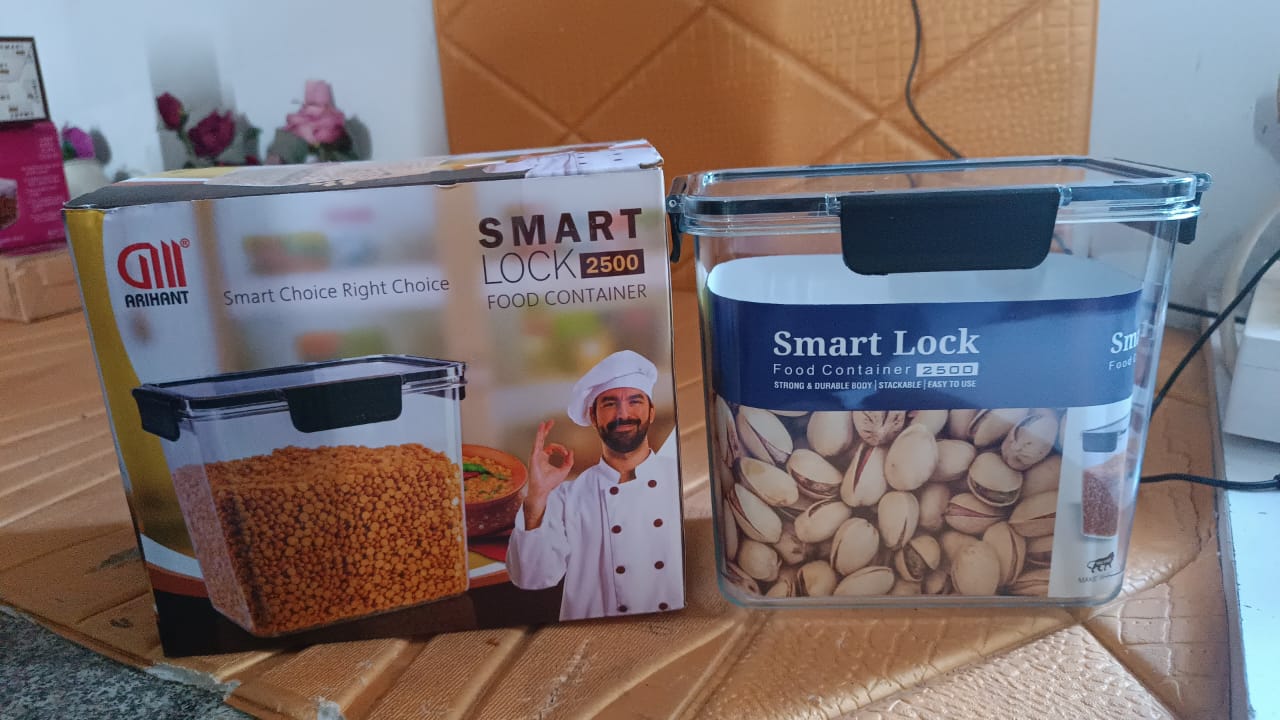 Stacked airtight plastic food storage containers with snap lids