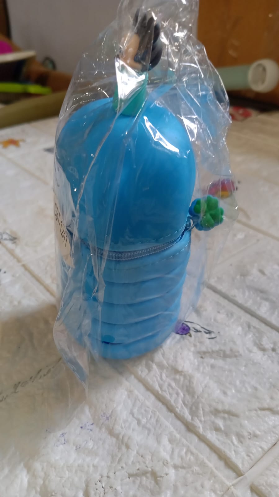 Multiple silicone telescopic pencil cases in various colours, ready for school and office.