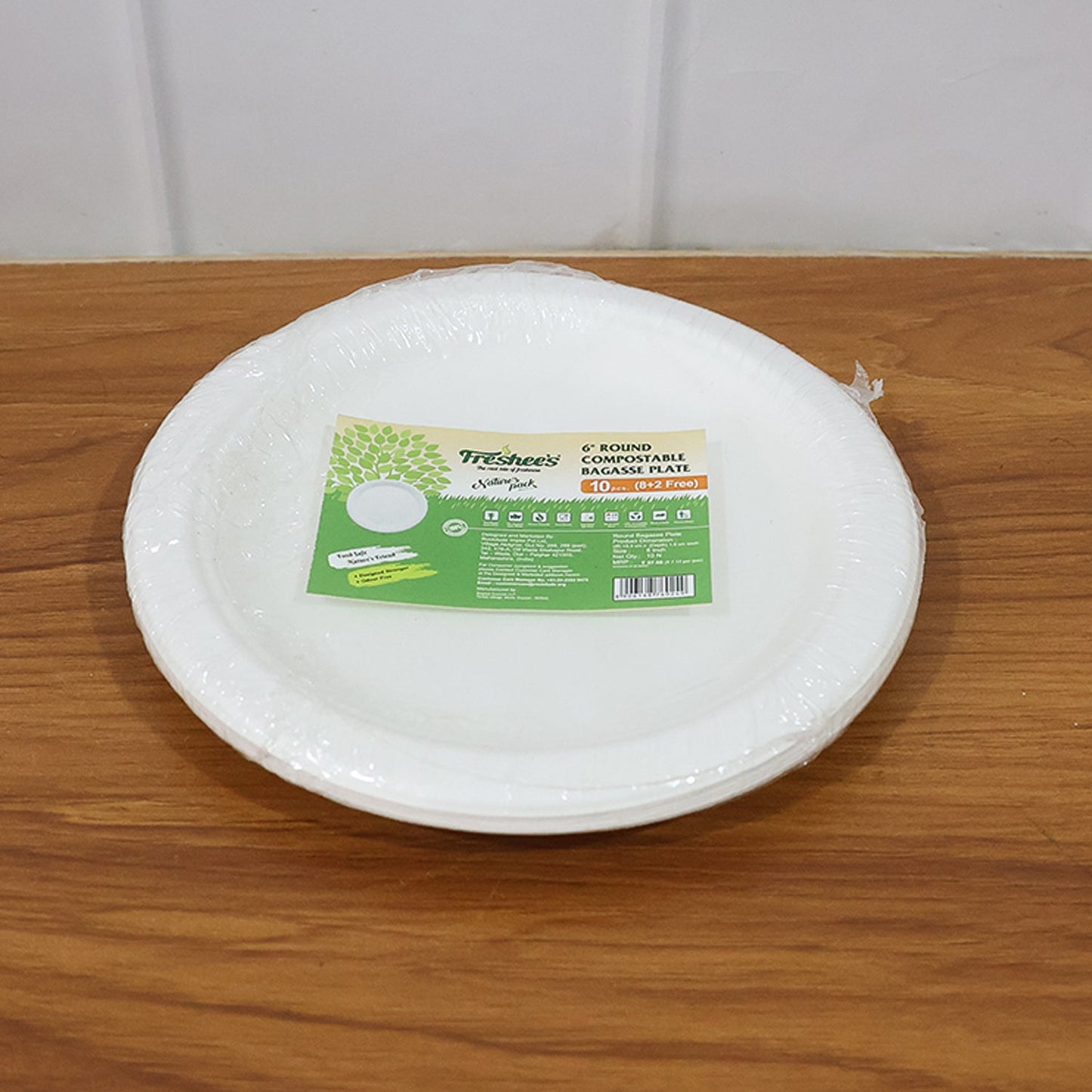 Compostable bagasse plates used for desserts and tasting portions