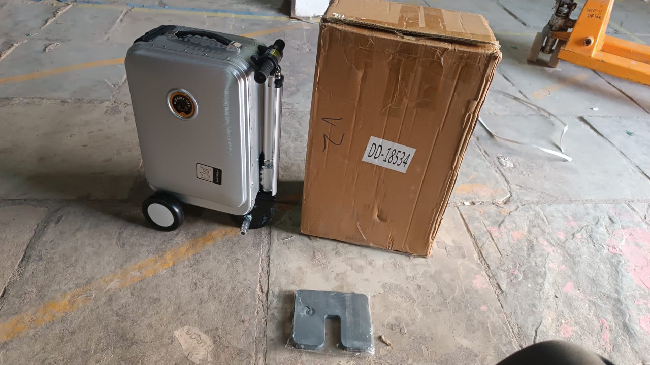 Alternative angle of the Electric Scooter Suitcase, highlighting its sleek design.