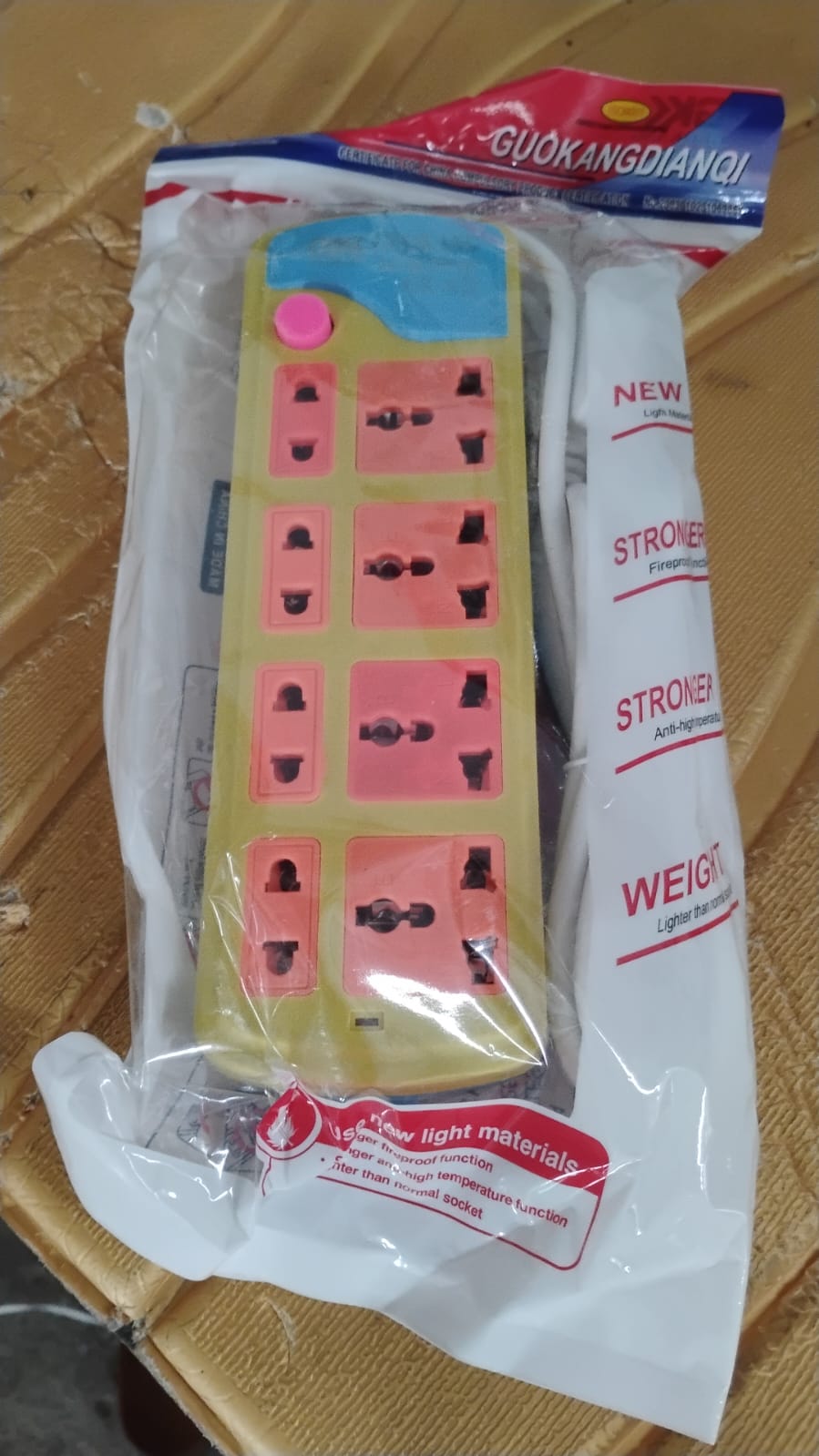 Versatile 8 socket power strip extension board with integrated surge protection