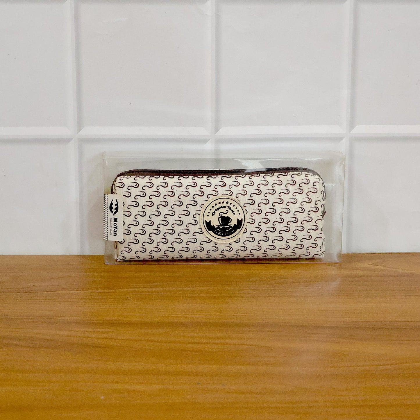 Fashionable and durable pencil case for students and professionals