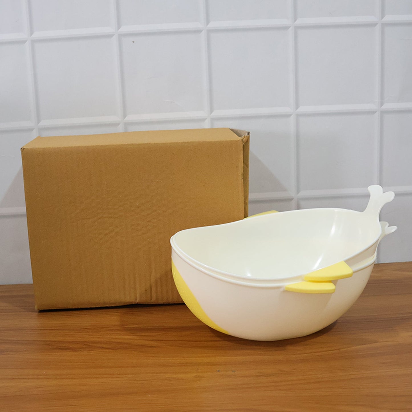 Compact rice and grain washing bowl with built-in colander strainer
