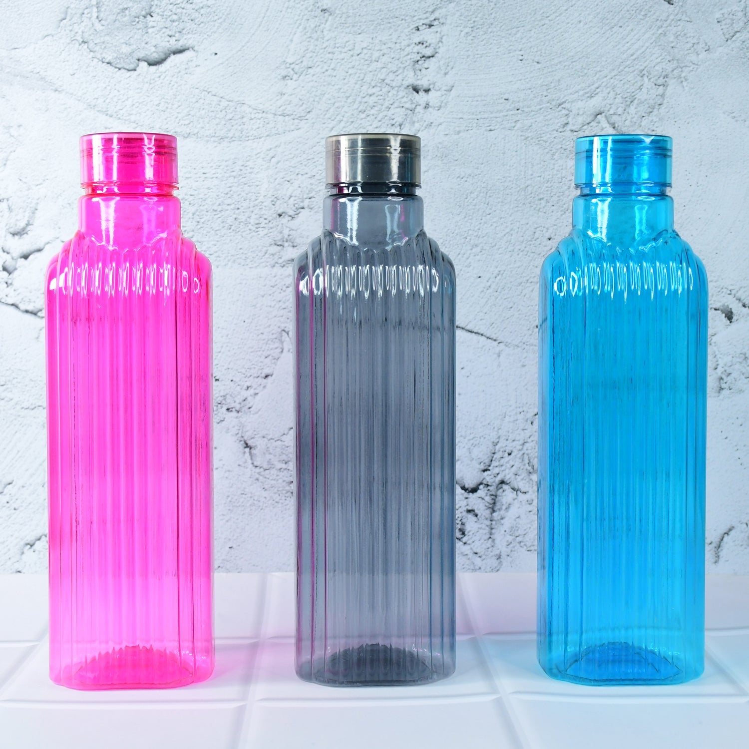PET plastic transparent fridge water bottle with secure lid