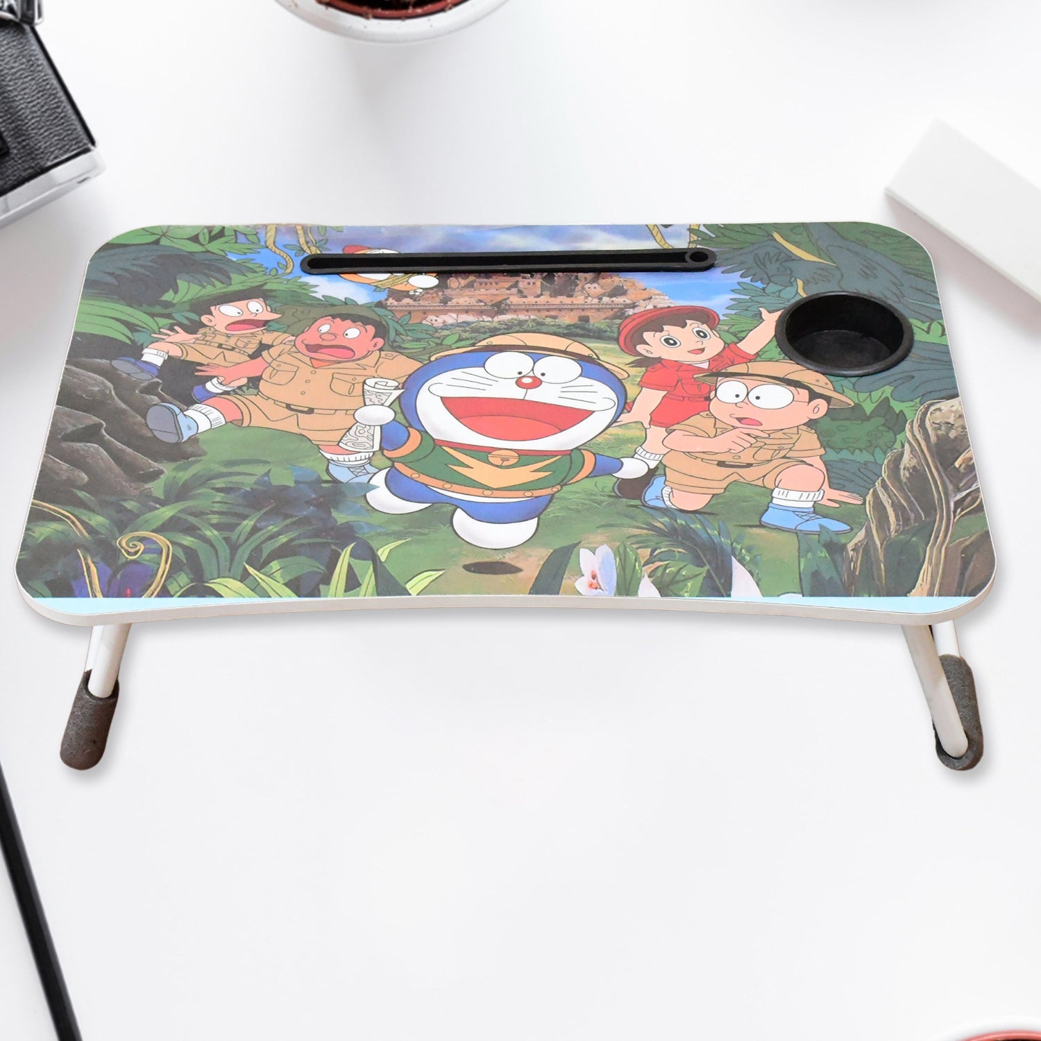 Detail of the non-slip legs on the portable laptop desk.