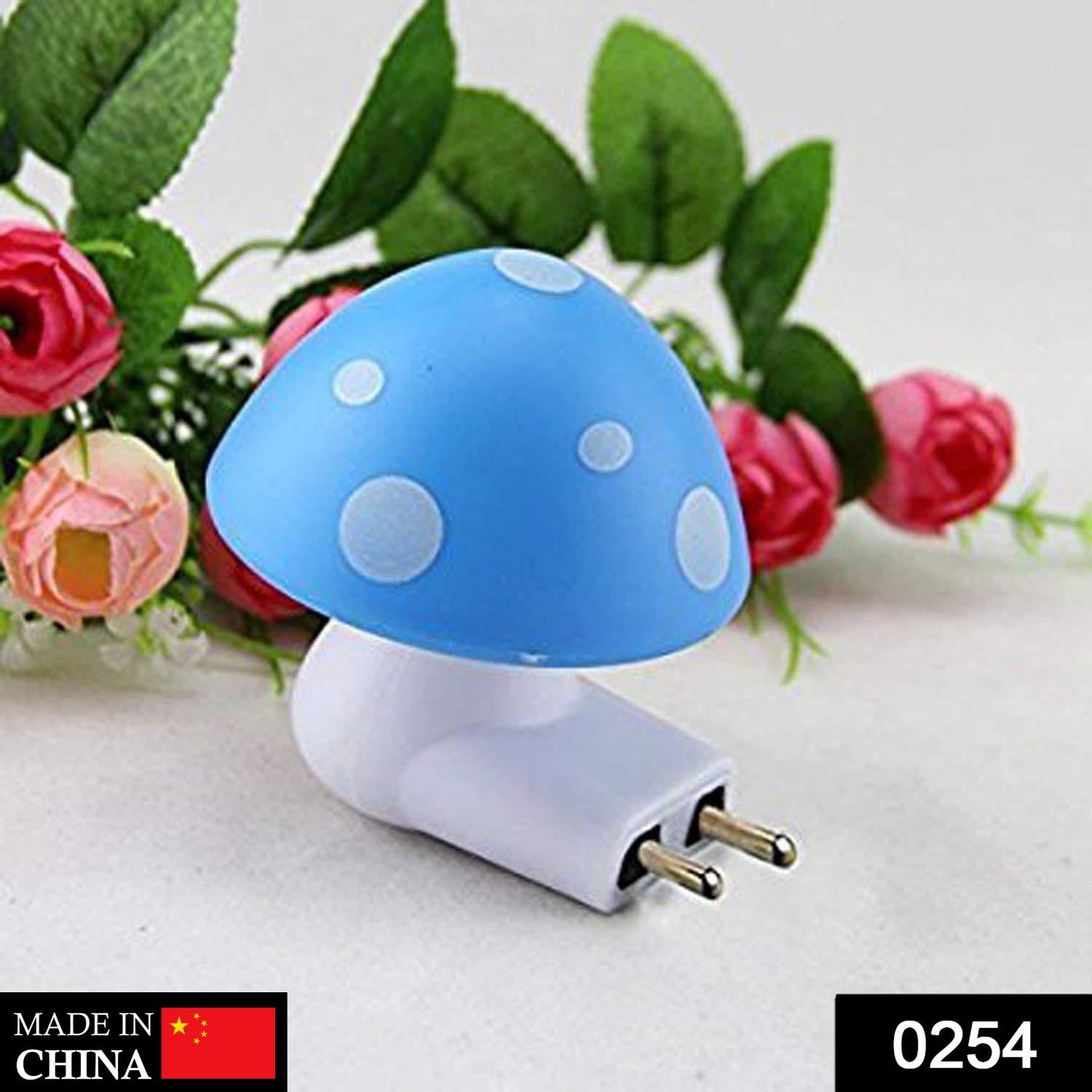 Close-up of the mushroom-shaped automatic night sensor lamp.