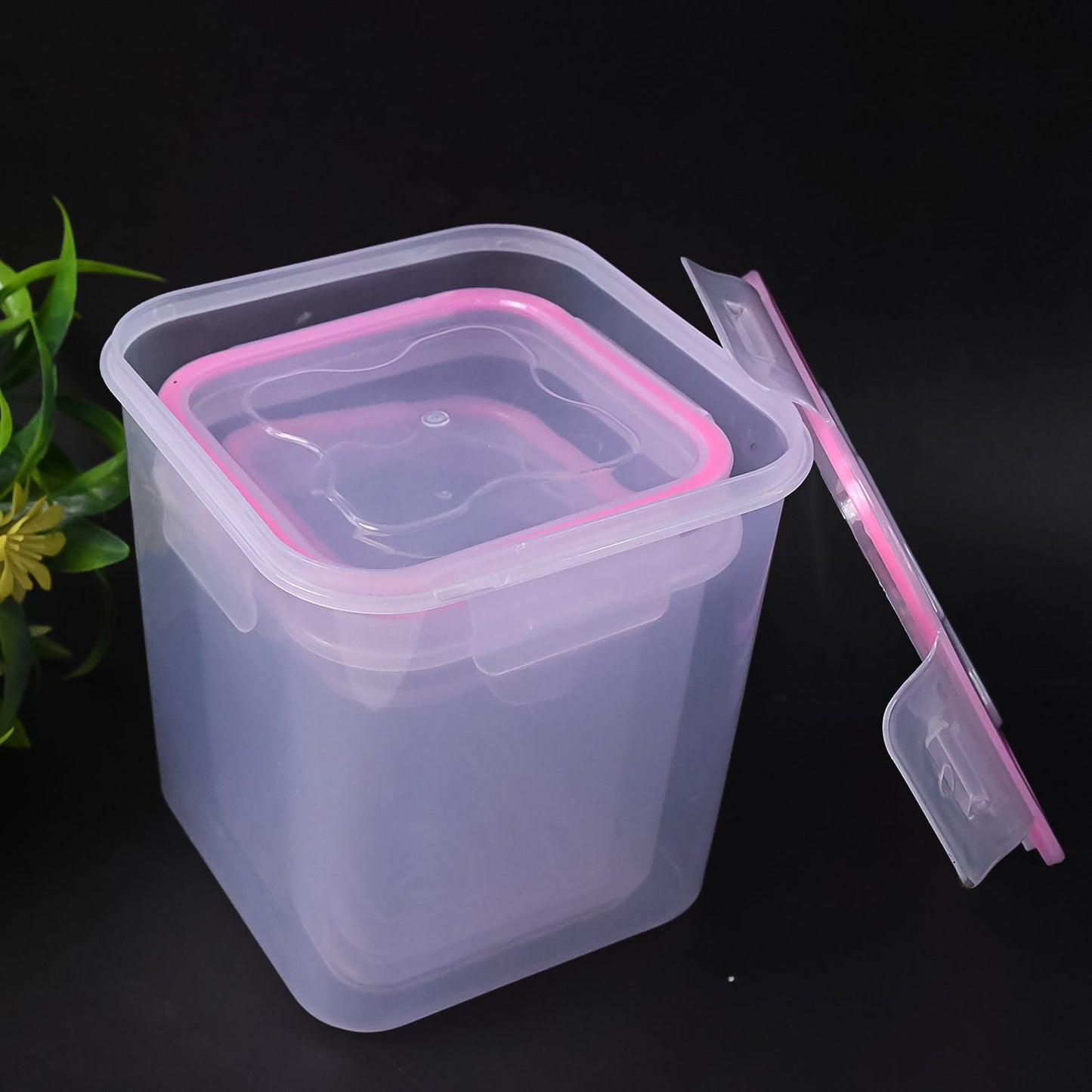Set of 3 airtight storage containers for kitchen, office, and restaurants