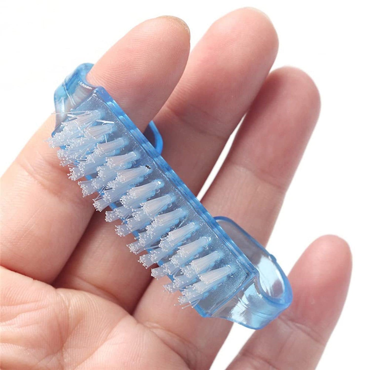 Precision manicure and foot care tools in the 7 in 1 set