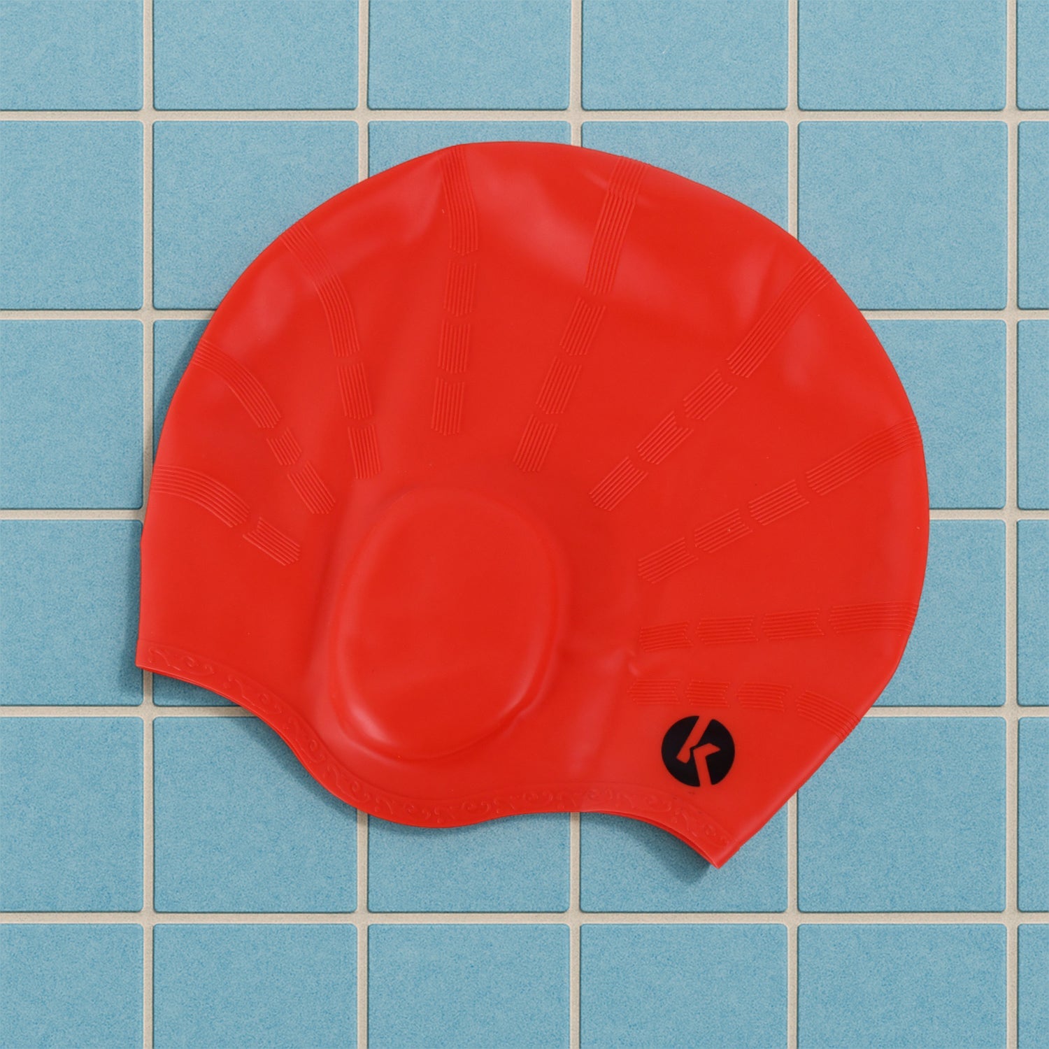 Hydrodynamic design detail of silicone swim cap