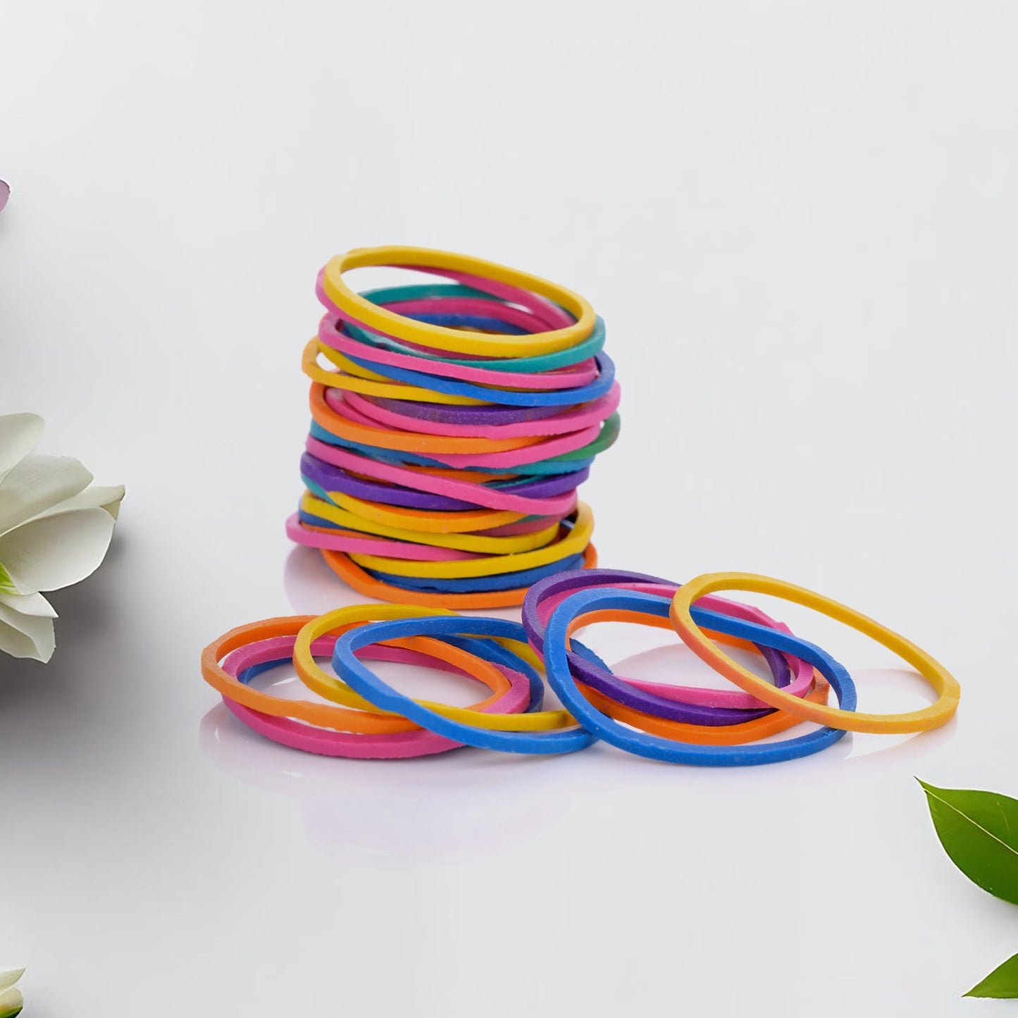 Strong elastic rubber bands in a multicolor assortment for diverse tasks.