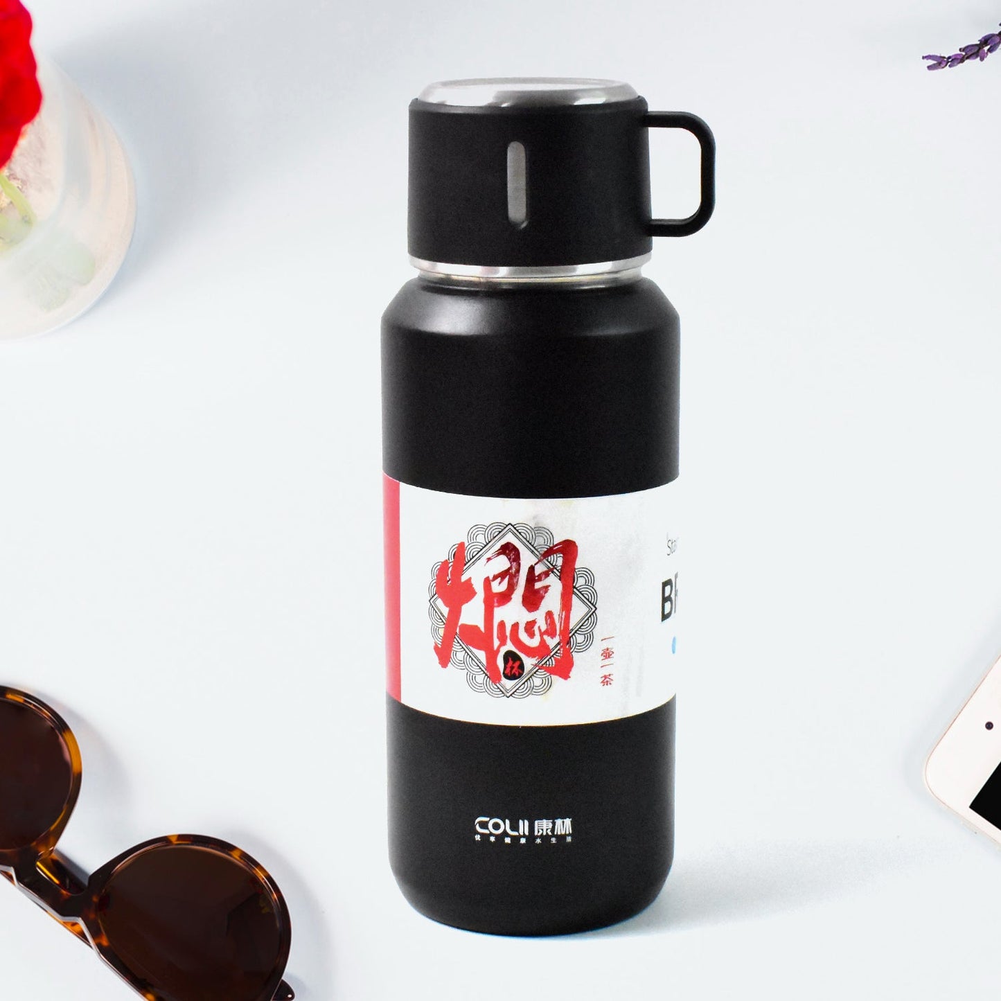 Sweat-proof stainless steel water bottle, great for gym workouts and travel.