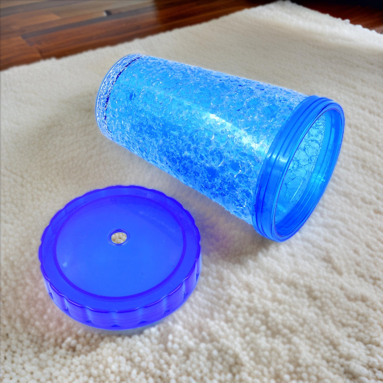 Side view highlighting the 500ml capacity of the portable drinkware.
