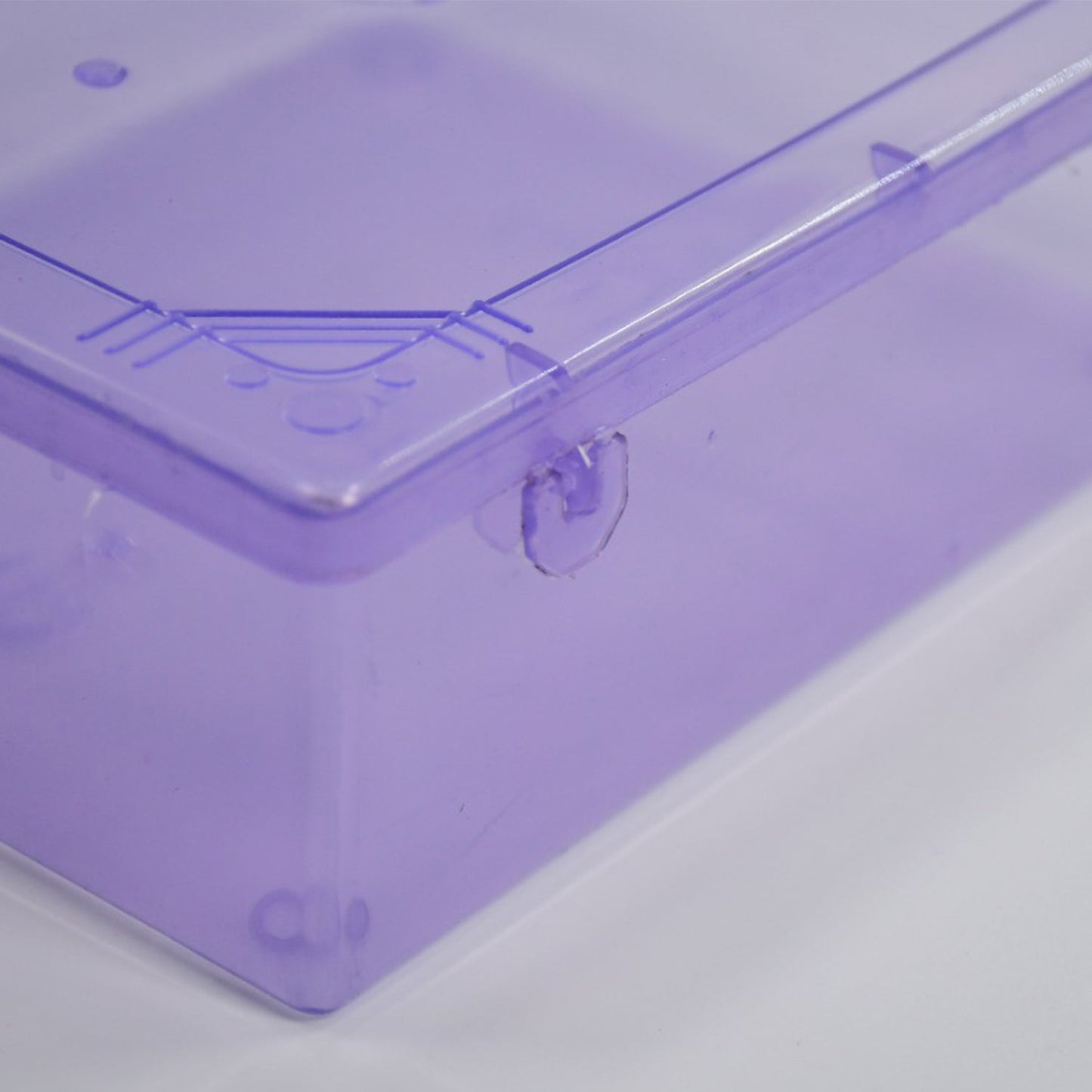 Close-up of the durable plastic and airtight lid of the container.