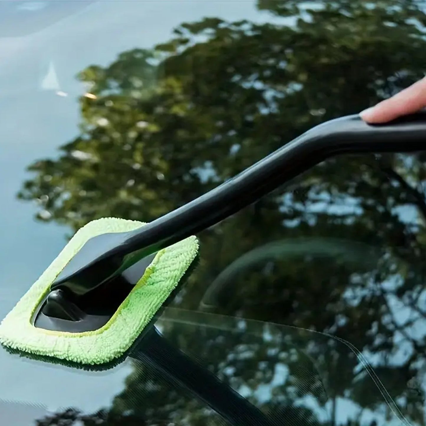 Extra microfiber cloth included with Velvet Wheels glass cleaner wiper