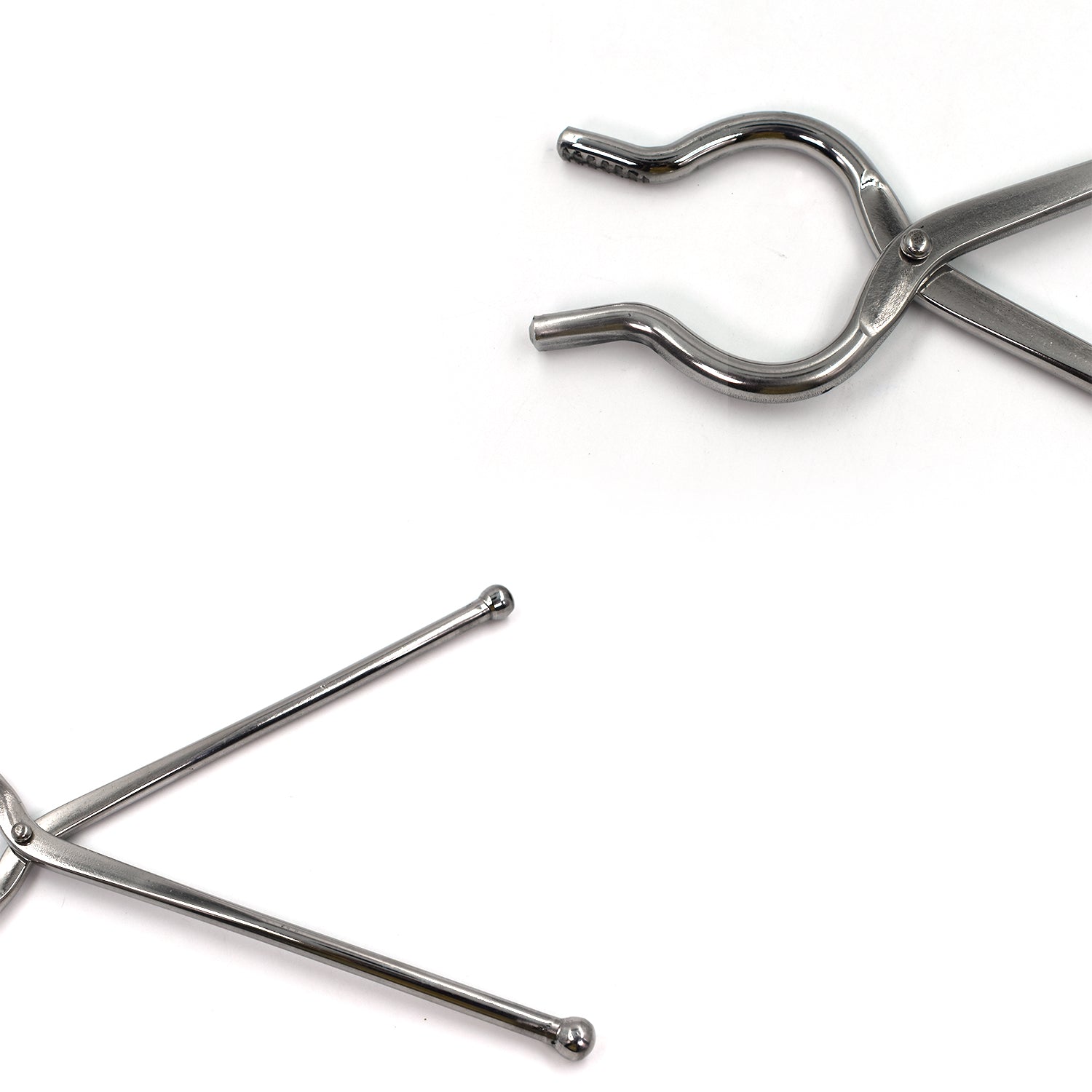 Multiple angles of Ganesh Goti Sansi, perfect for handling rotis and hot cookware.