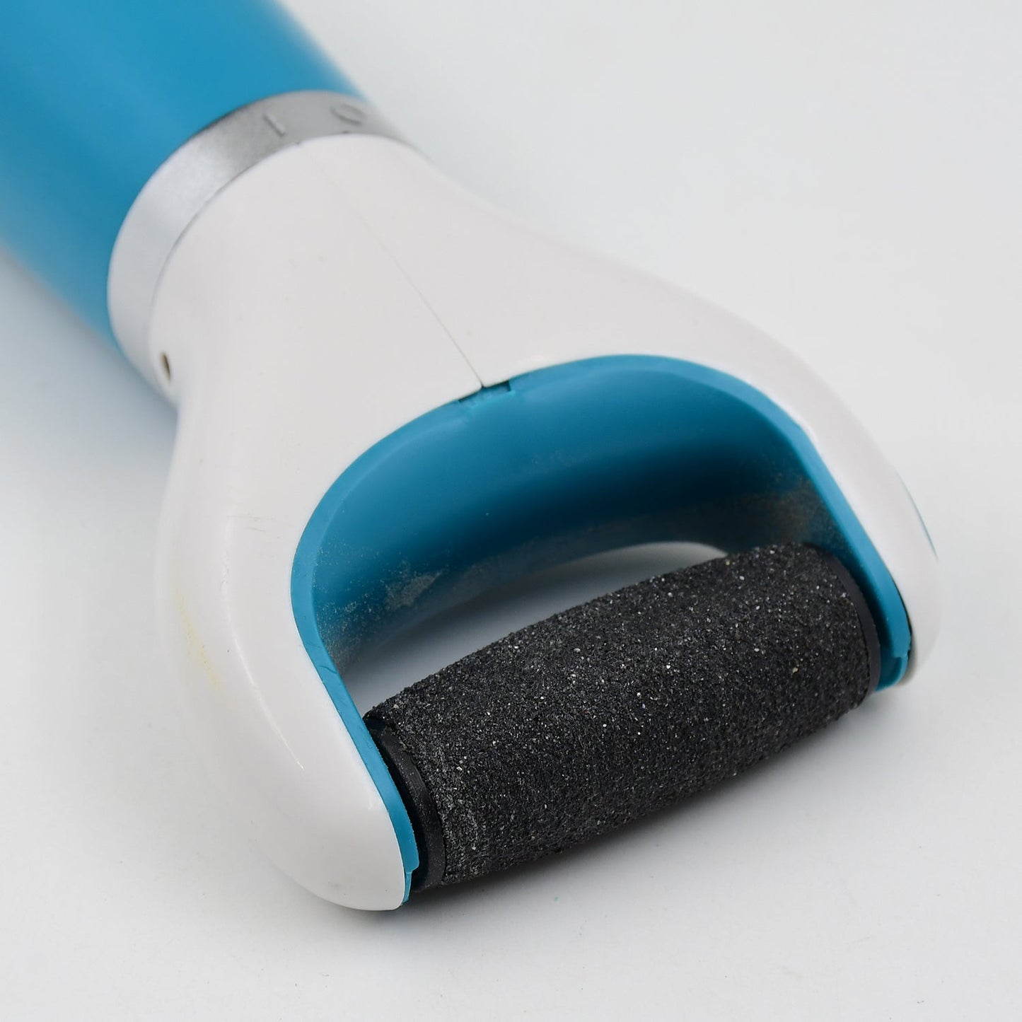 Achieving smooth, soft feet with the electric dry foot file.
