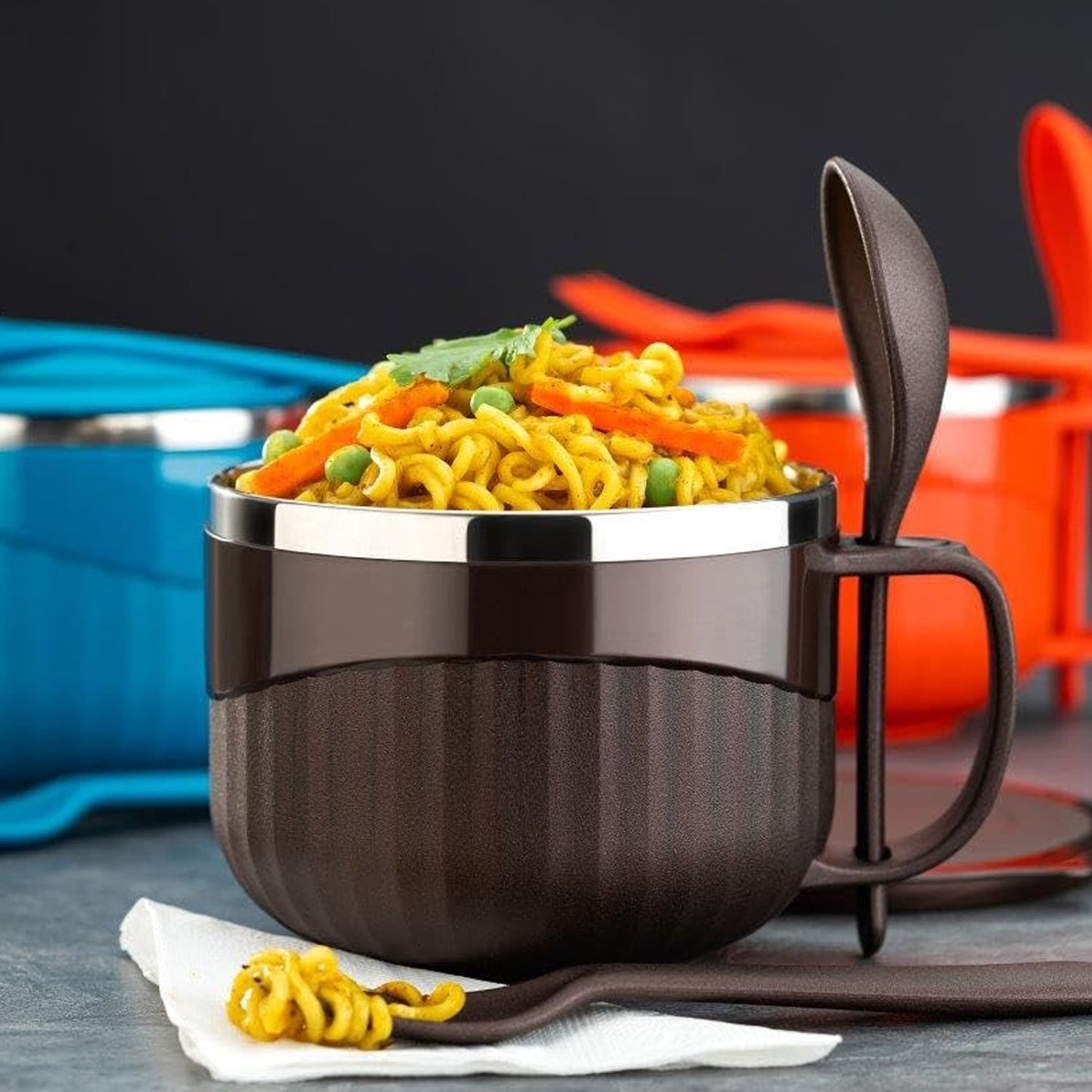 Home Chef insulated lunch bowl 650ml with integrated cutlery set and leak-proof lid.