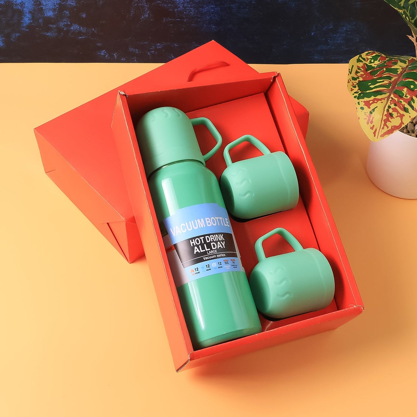 Portable insulated green vacuum flask thermos with cover handle for easy carrying