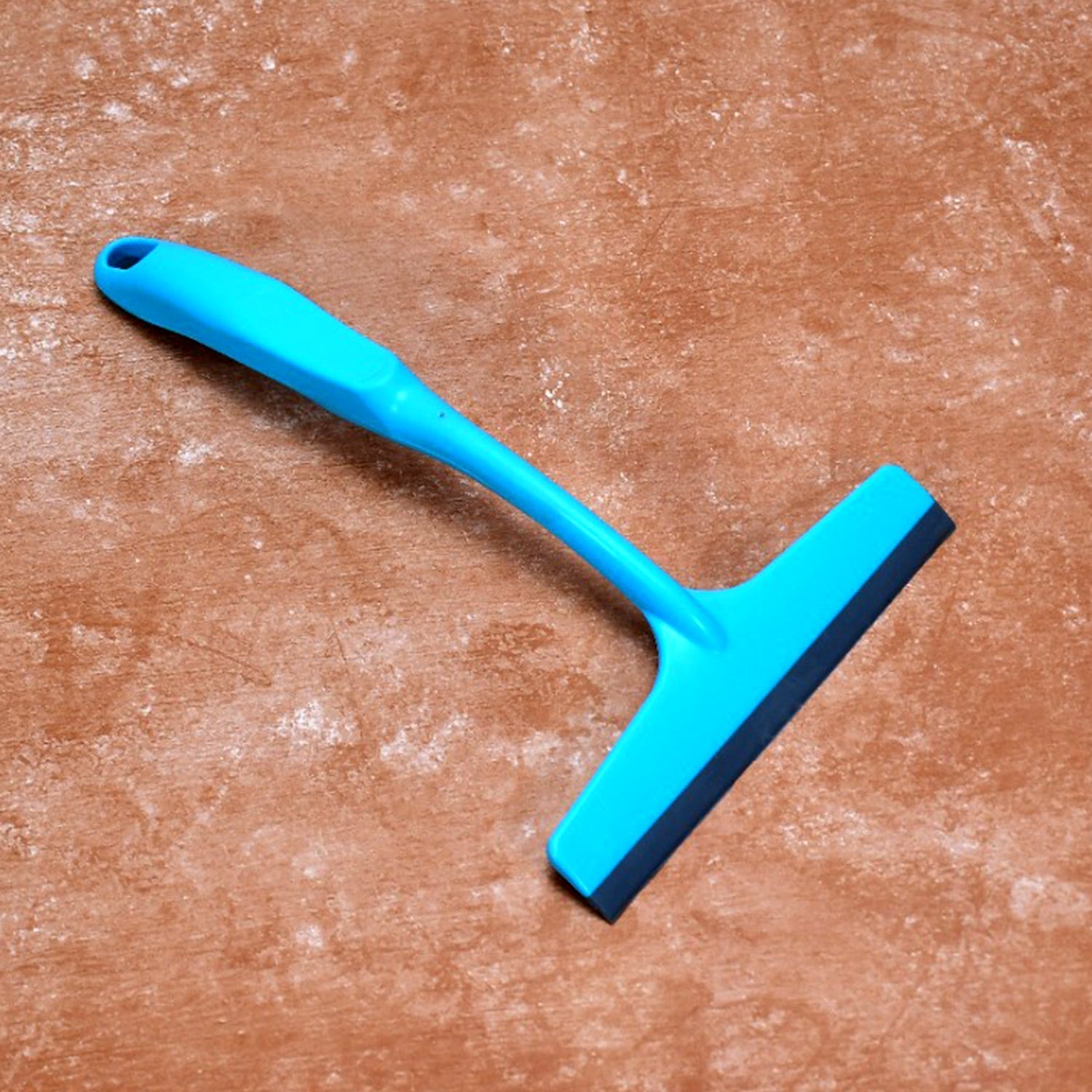 Pro Clean kitchen wiper with comfortable grip for platform and glass surfaces.