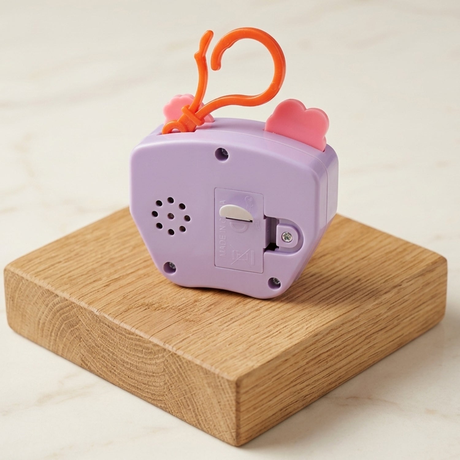 Interactive musical keychain toy for kids