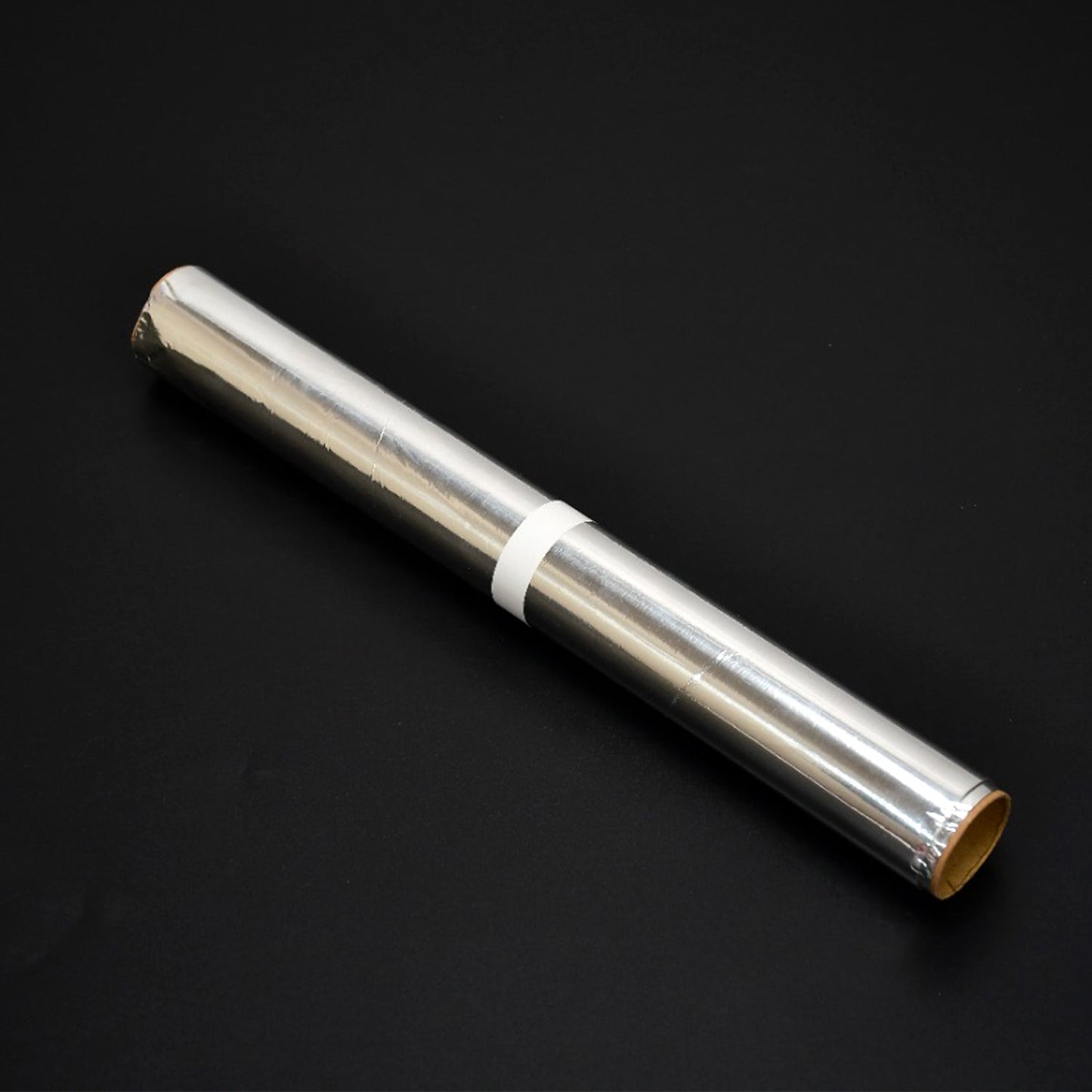 Heavy duty non-stick aluminum foil roll for baking and grilling.