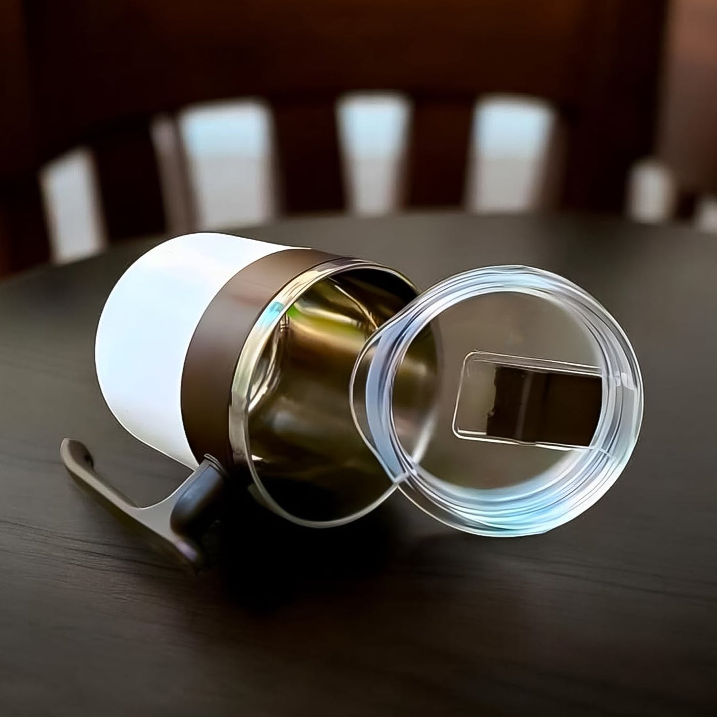 Top-down view of the 350ml insulated mug with its transparent lid.