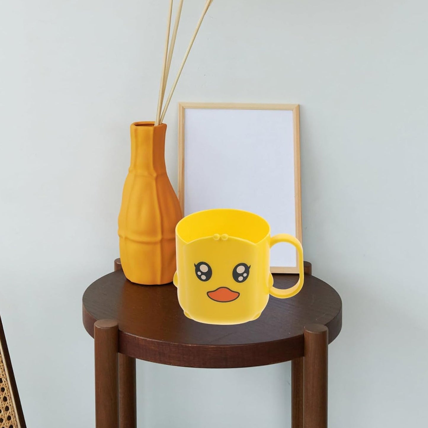 Cute cartoon plastic cup with animal print for brushing and rinsing