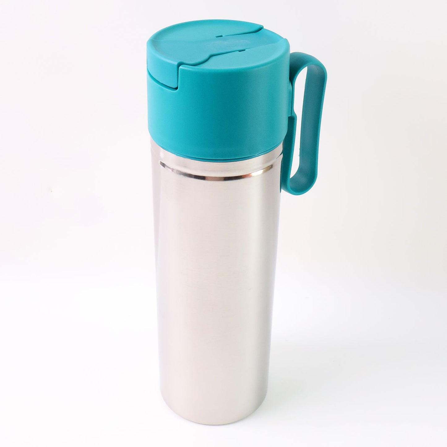 Silver stainless steel oil bottle featuring a blue flip lid for freshness