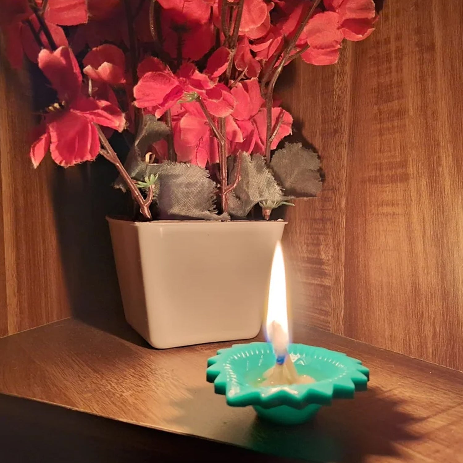 A single Silicone Diwali Diya demonstrating its sturdy base and oil-holding capacity.