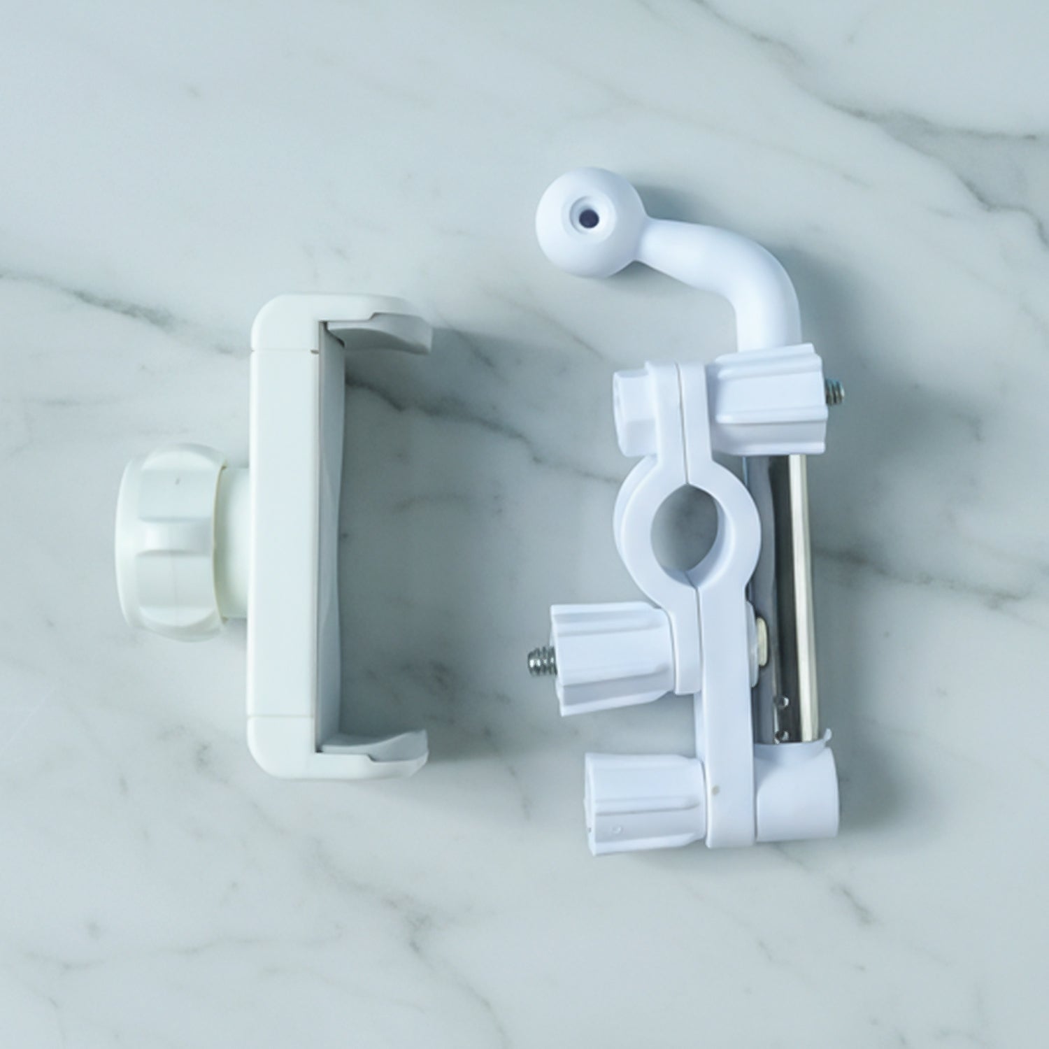 Close-up of rotating mobile car mount showing 360 degree view adjustment