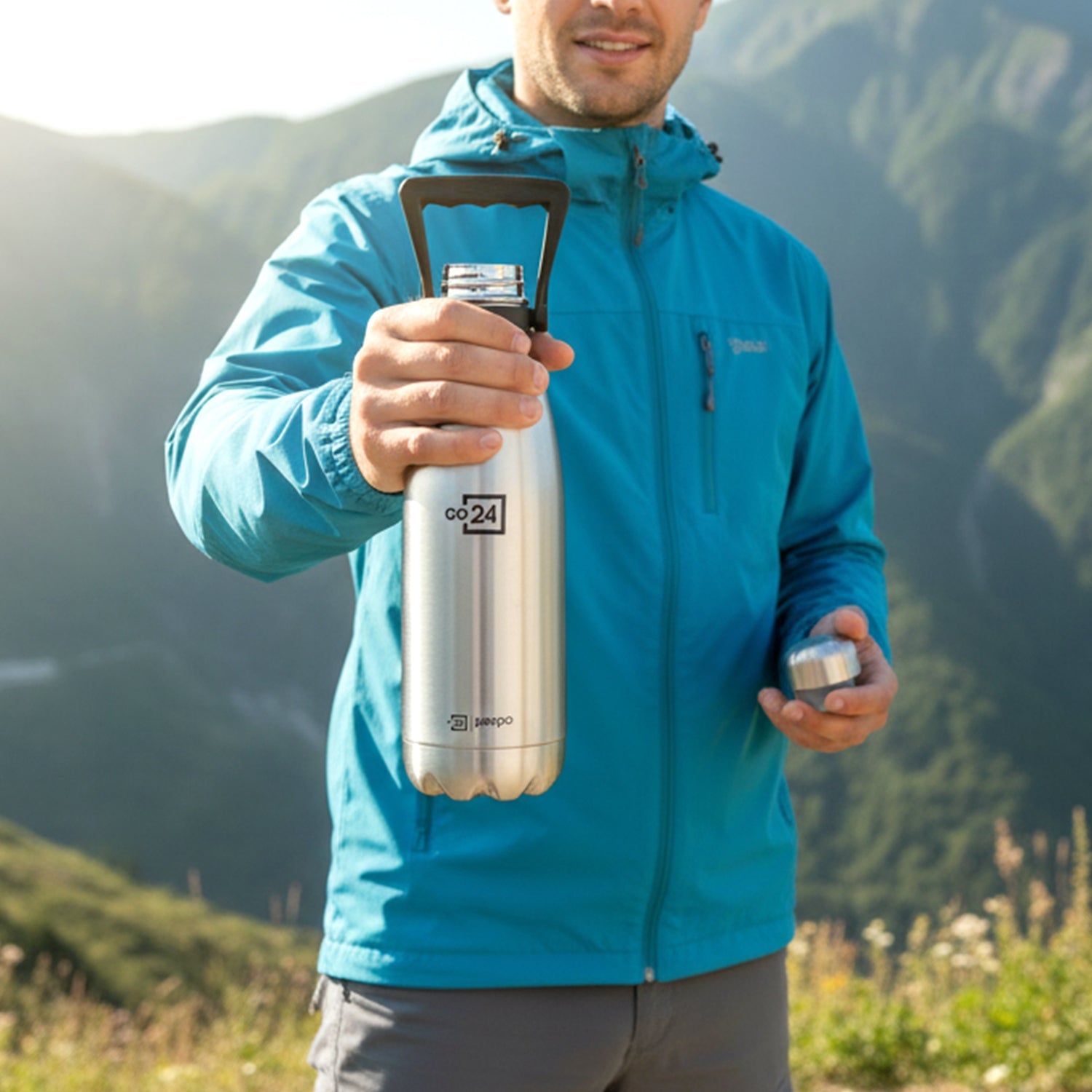 Side view of Pexpo Echo vacuum insulated water bottle