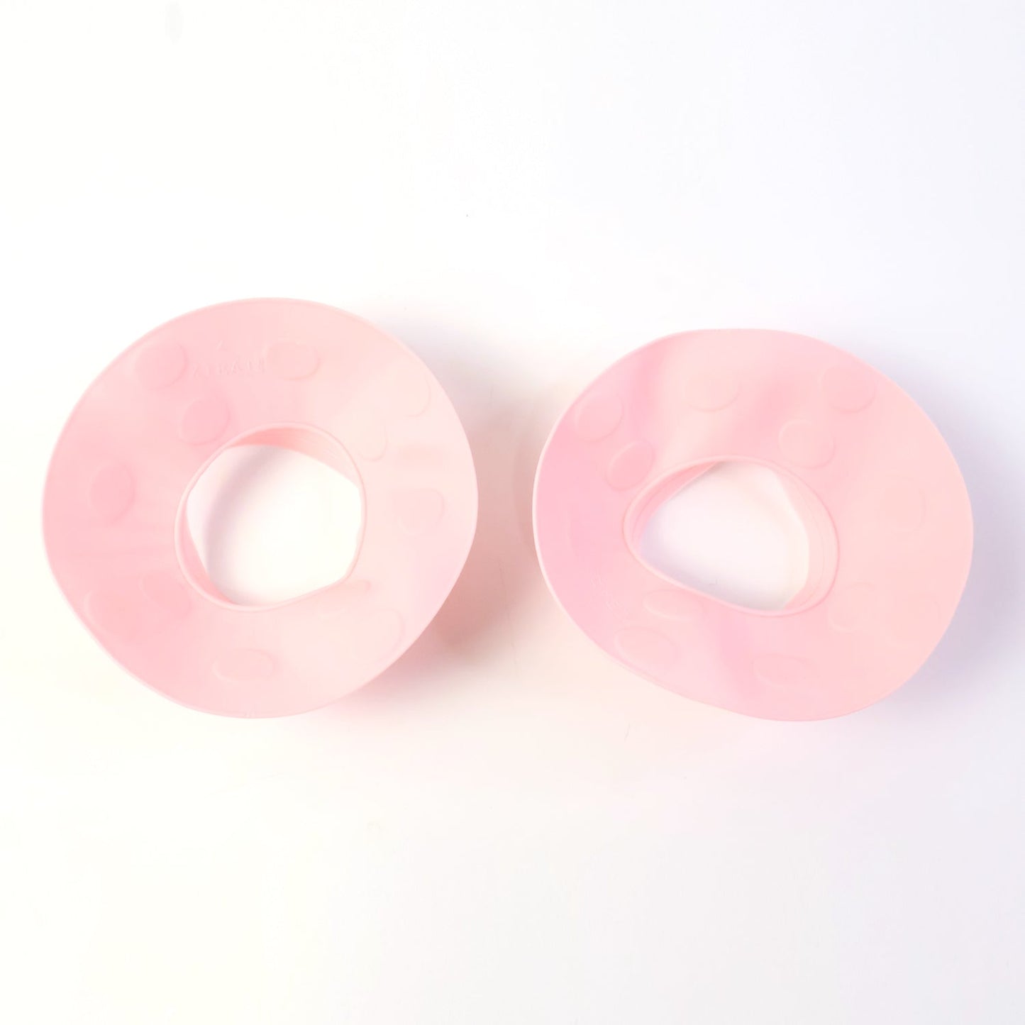 Washing wrist water guards for dry sleeves