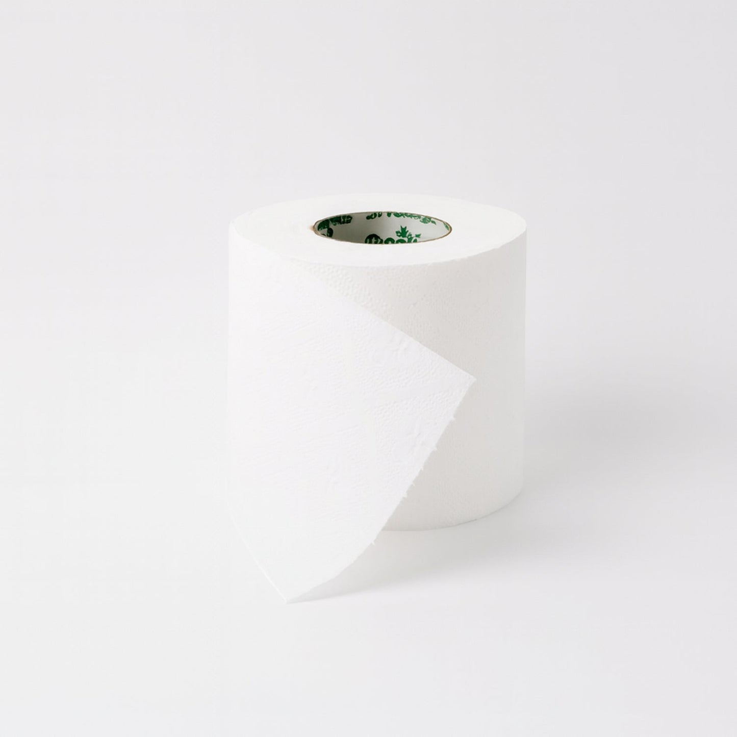Side view of Freshee ultra-soft 2-ply toilet roll