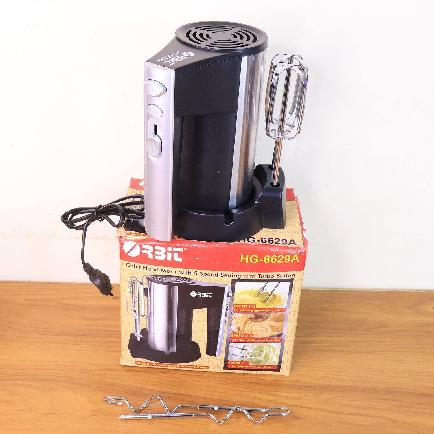Orbit 450W electric hand mixer with 5 speed control and turbo function