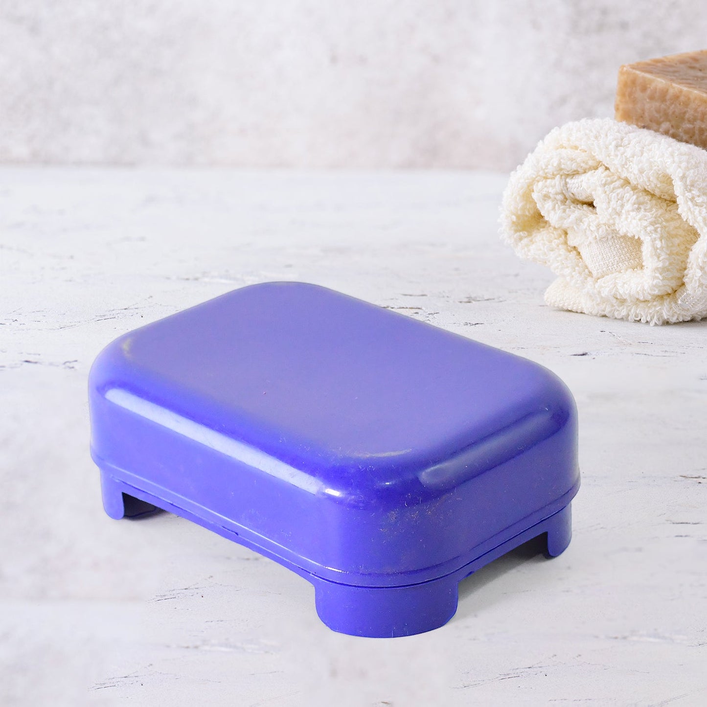 Blue rectangular soap box with removable lid and drainage base