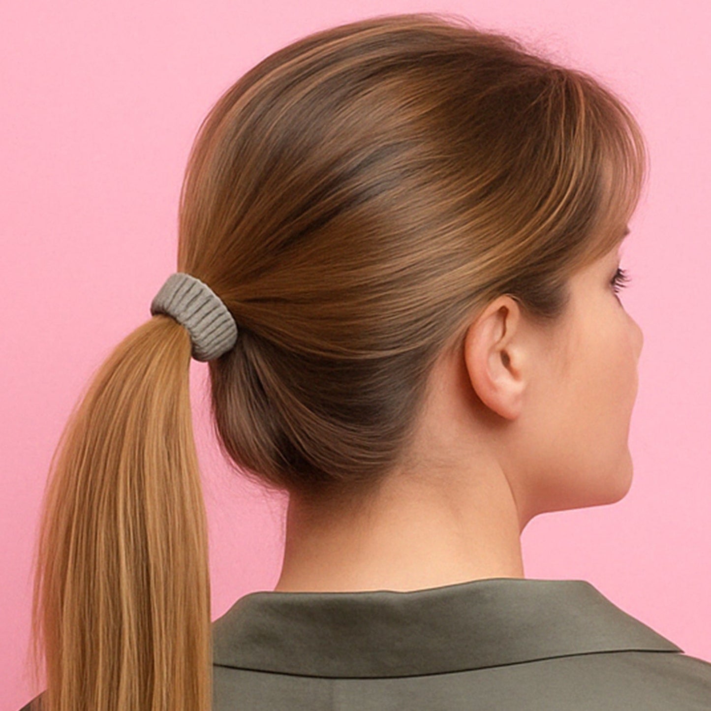 Soft, metal-free tyre shape hair bands, ideal for women and girls.