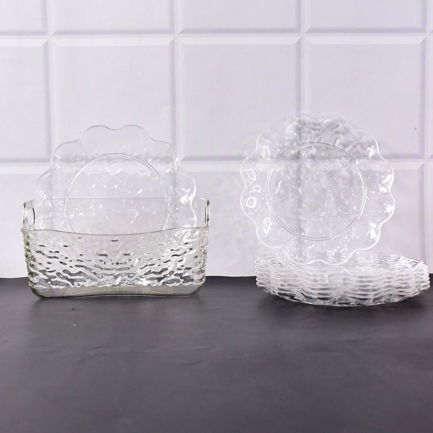 Tray and bowl set made of food-grade plastic for safe serving