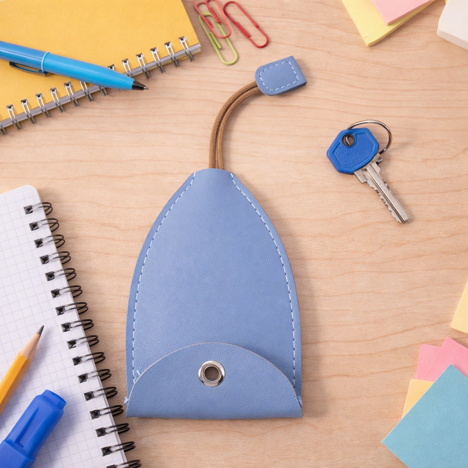 Secure key organizer pouch preventing scratches and key loss