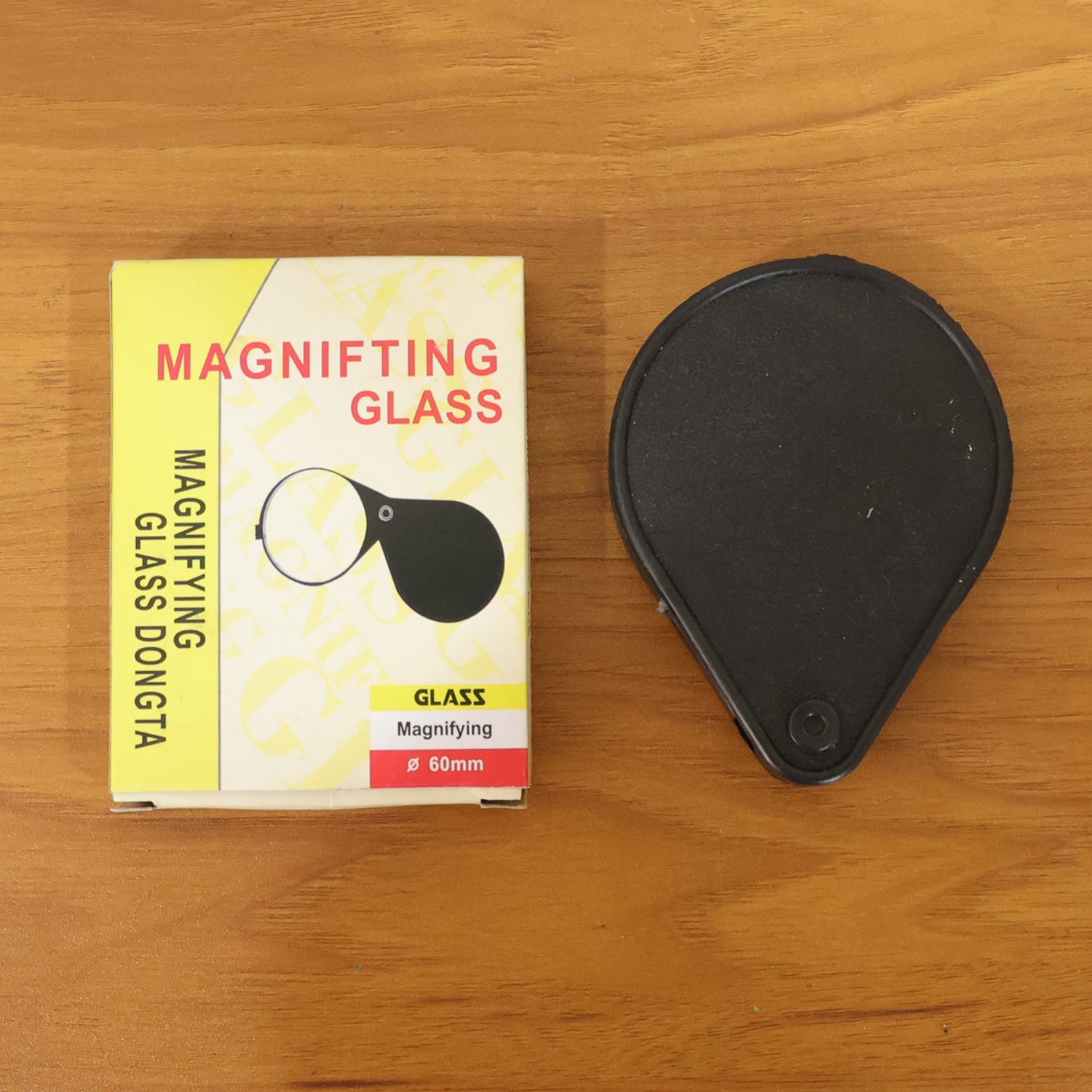 Home repair magnifier accessory for detailed inspections