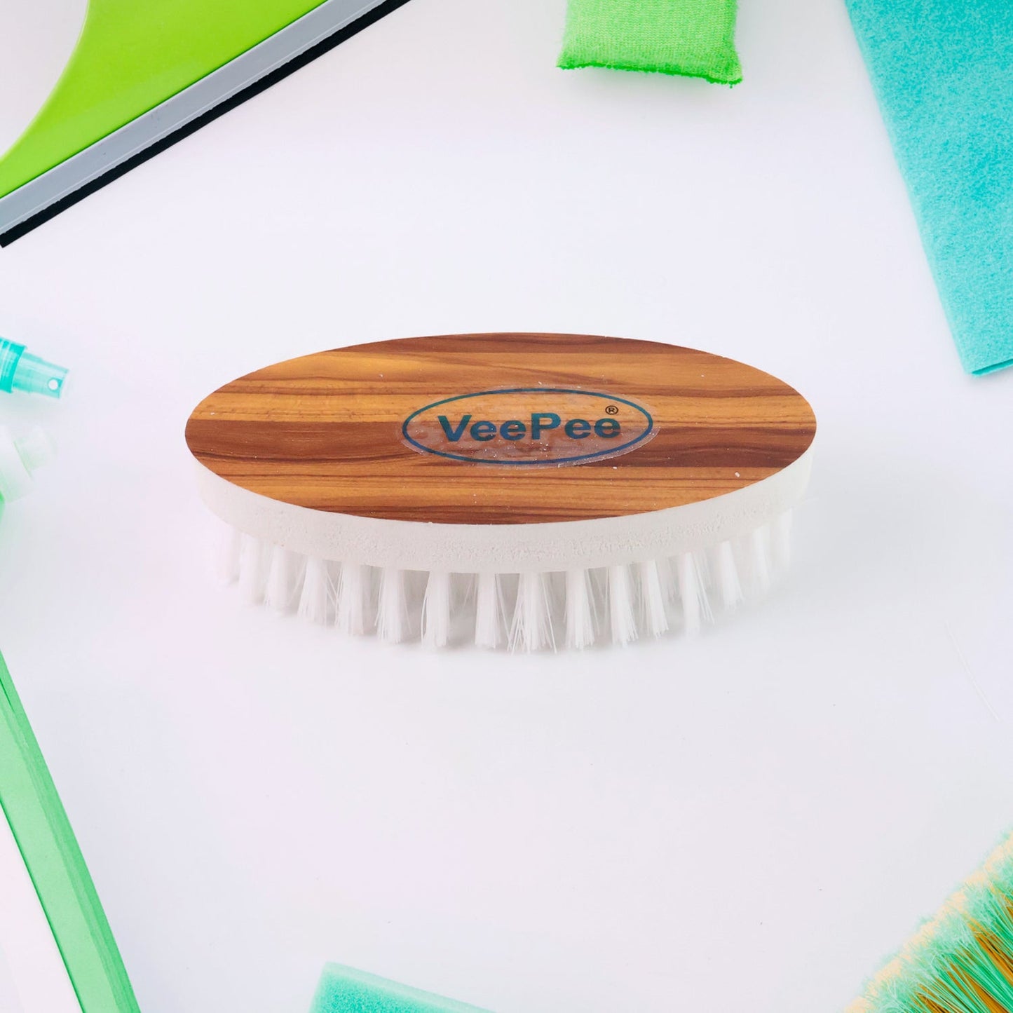 Compact and lightweight cloth washing brush set for easy handling