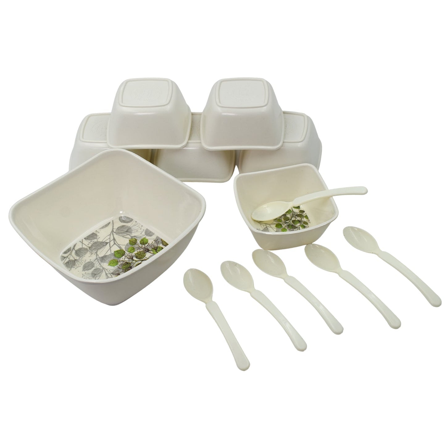 The stylish 13-piece pudding serving set ready for a special occasion.