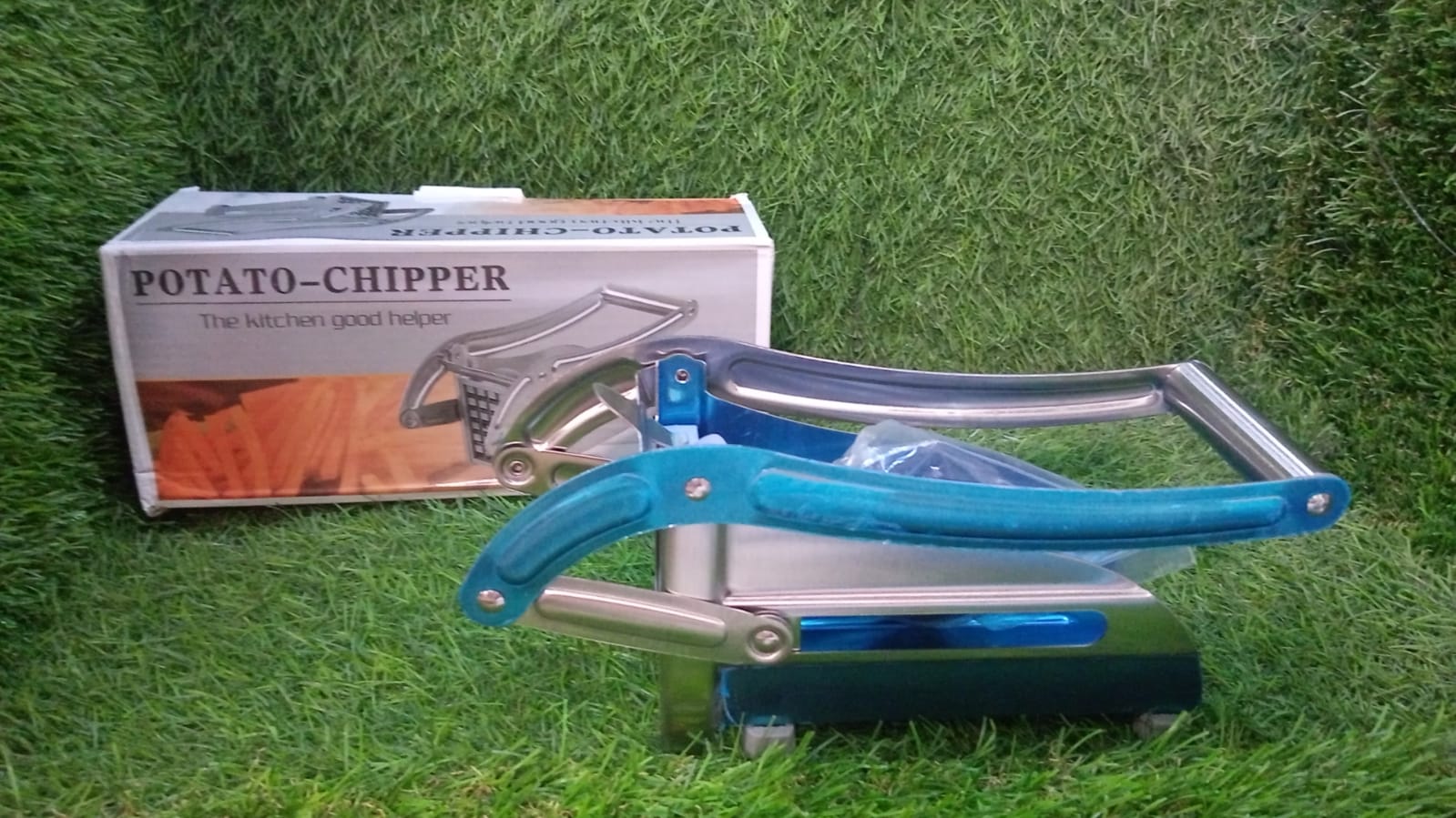 ChefAura French fries cutter demonstrating its stable suction base on a smooth surface.