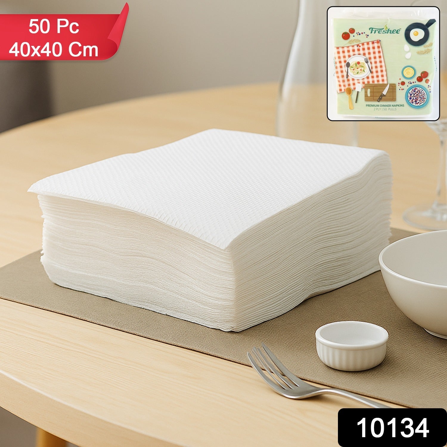 Pack of 50 disposable dinner napkins sized 40 by 40 cm for parties and events