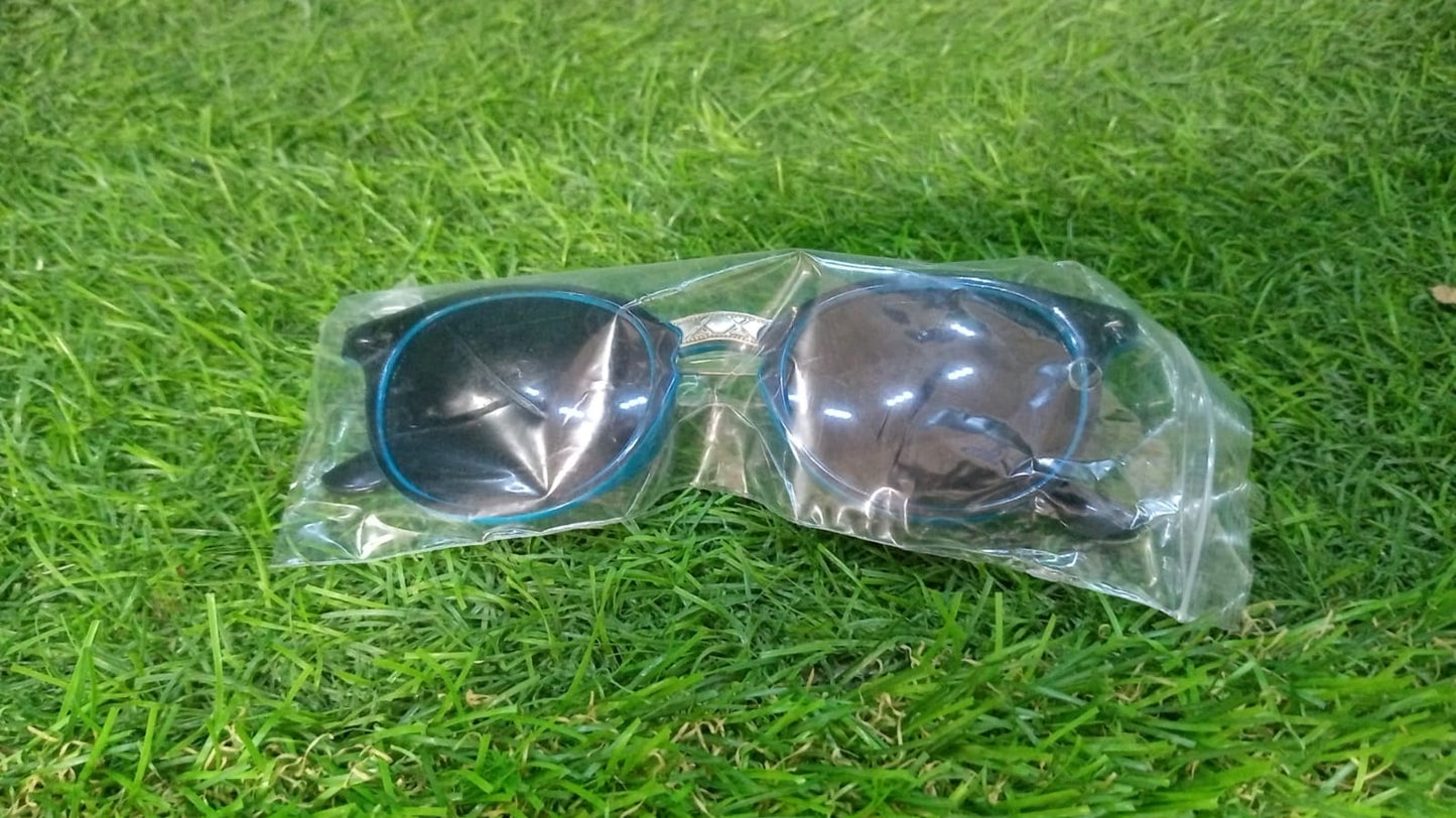 Front view of lightweight UV Protected Round Sunglasses, offering 100% protection for daily use.