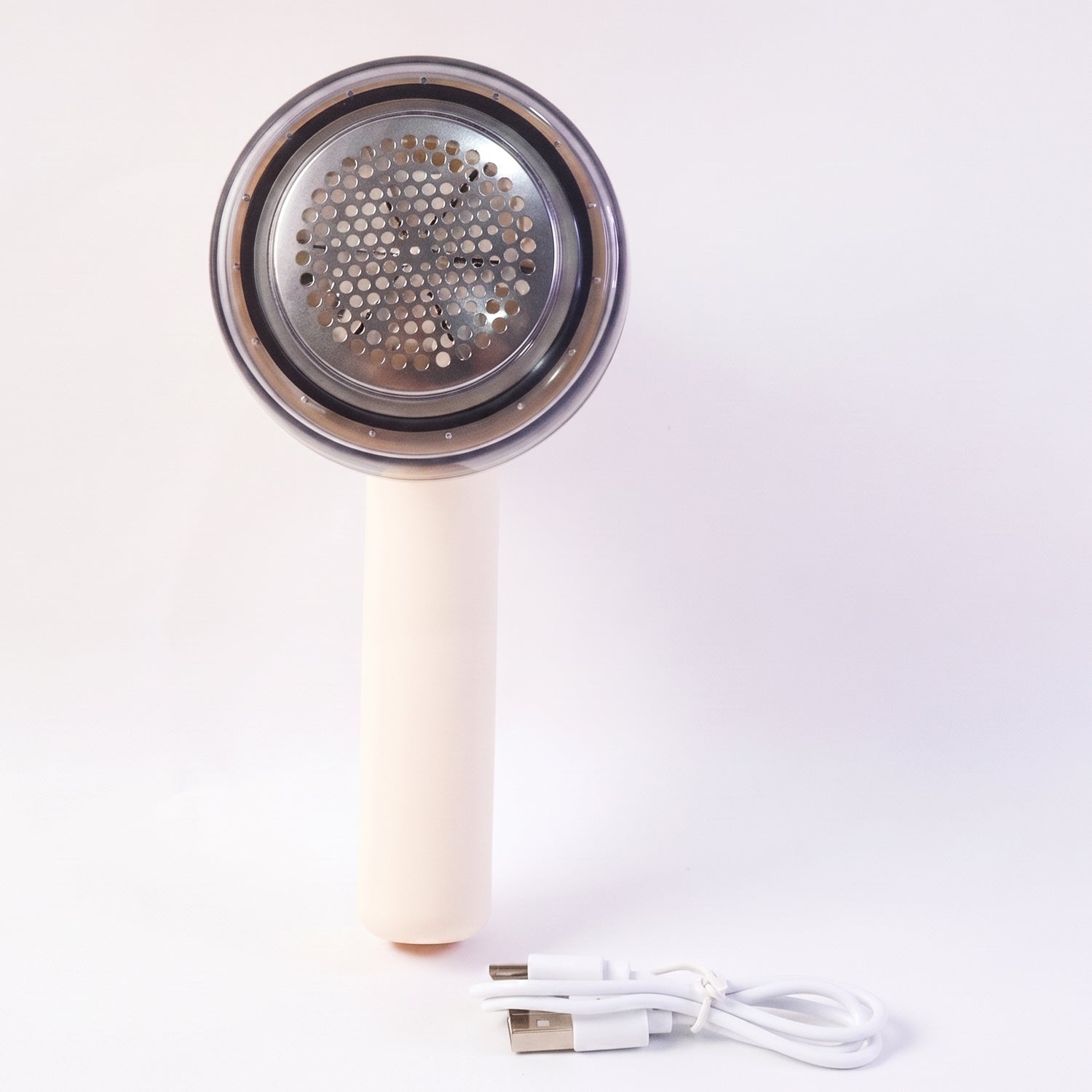 Fabric shaver with USB-C charging cable